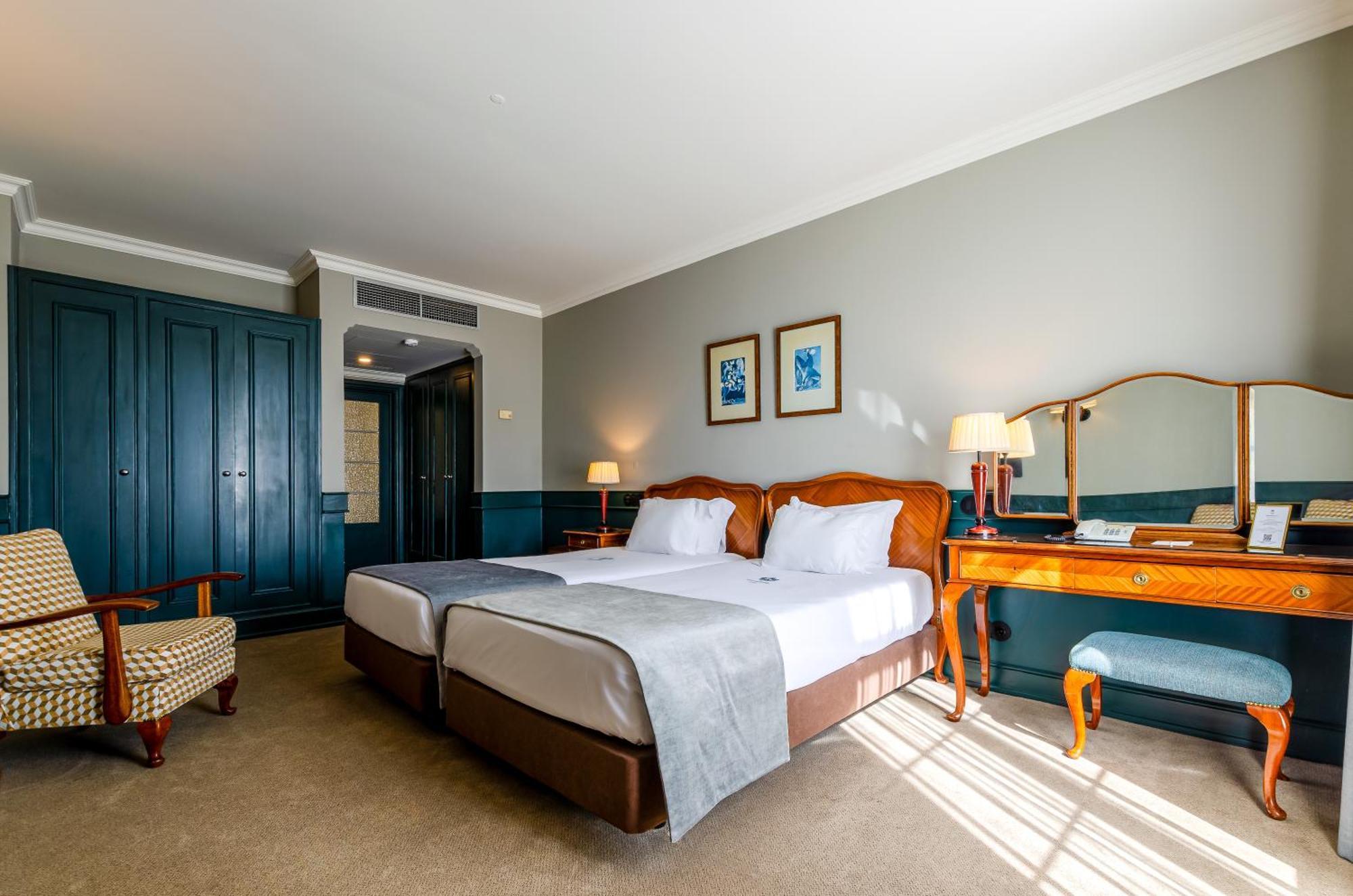 Double or Twin Room Rossio Square view