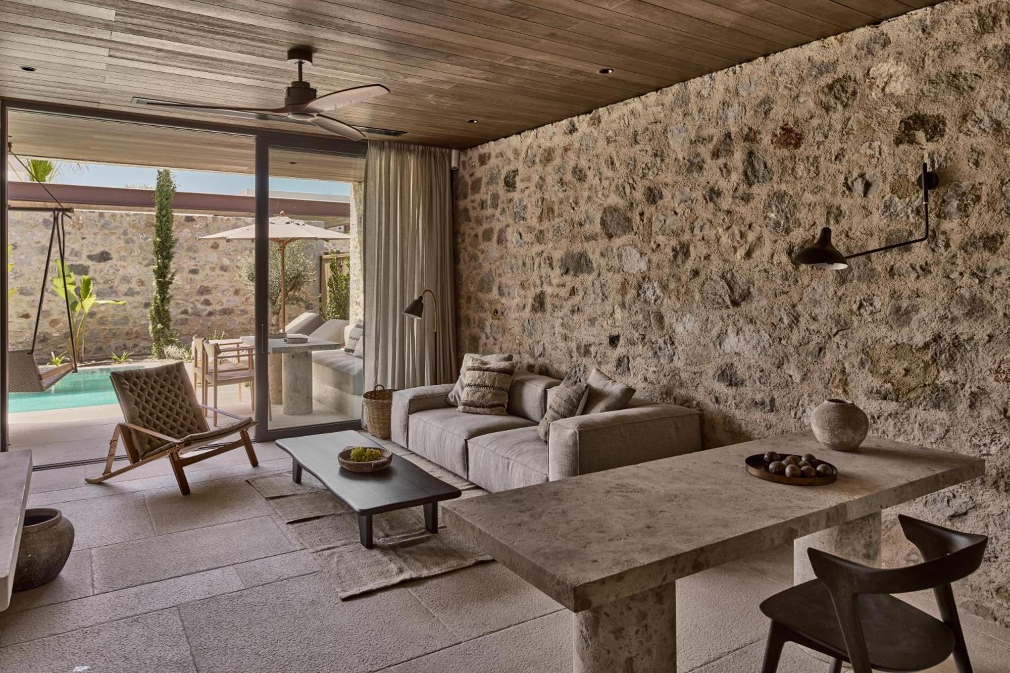 Suite Theros con Piscina Privata Riscaldata