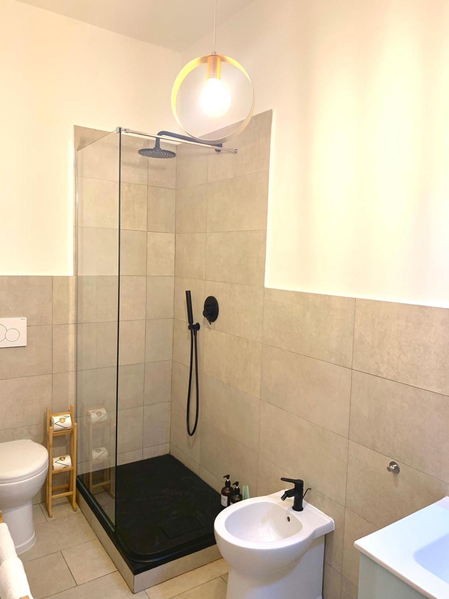 Camera Matrimoniale con Bagno Privato