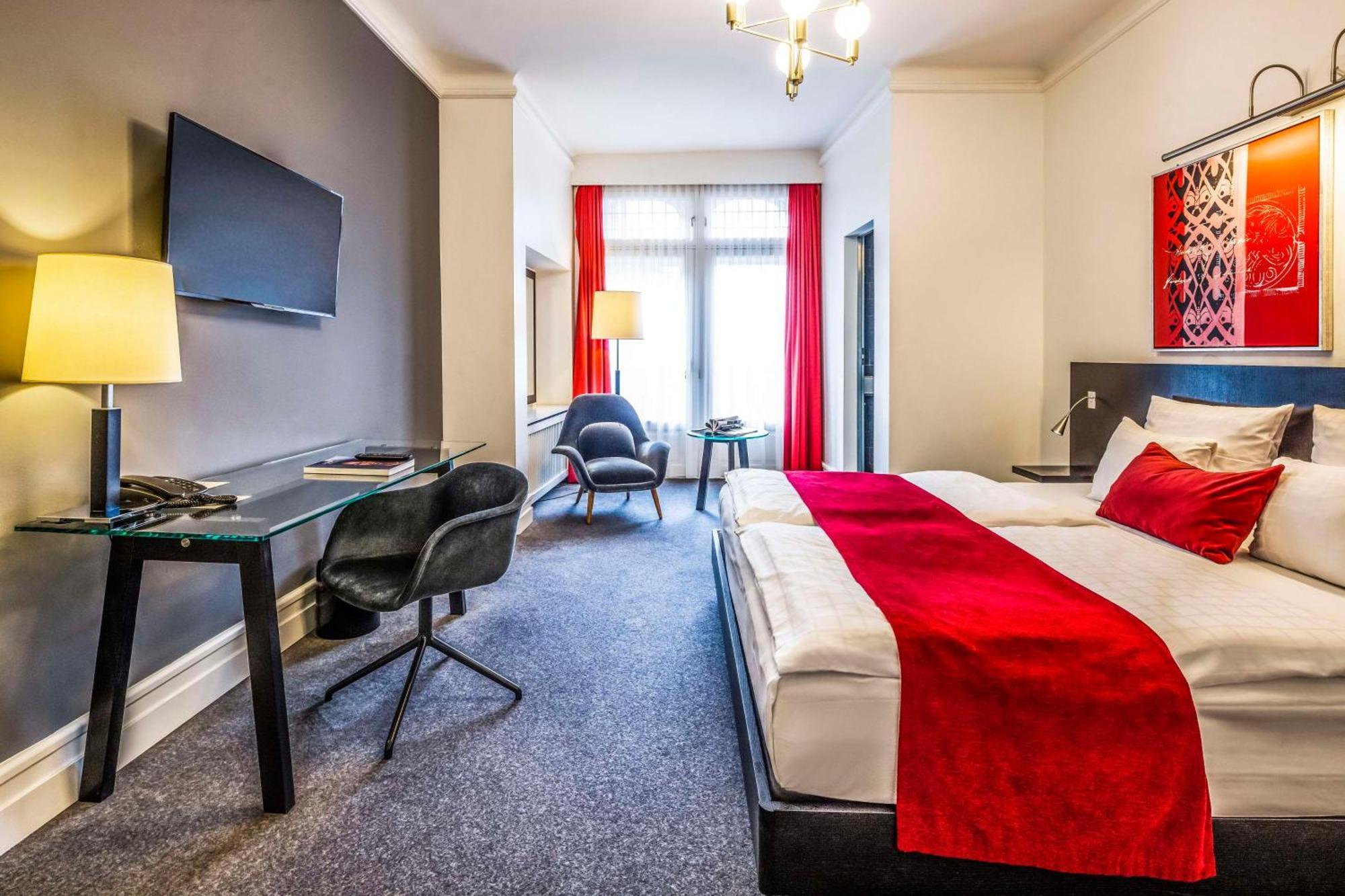 Superior Double Room City View