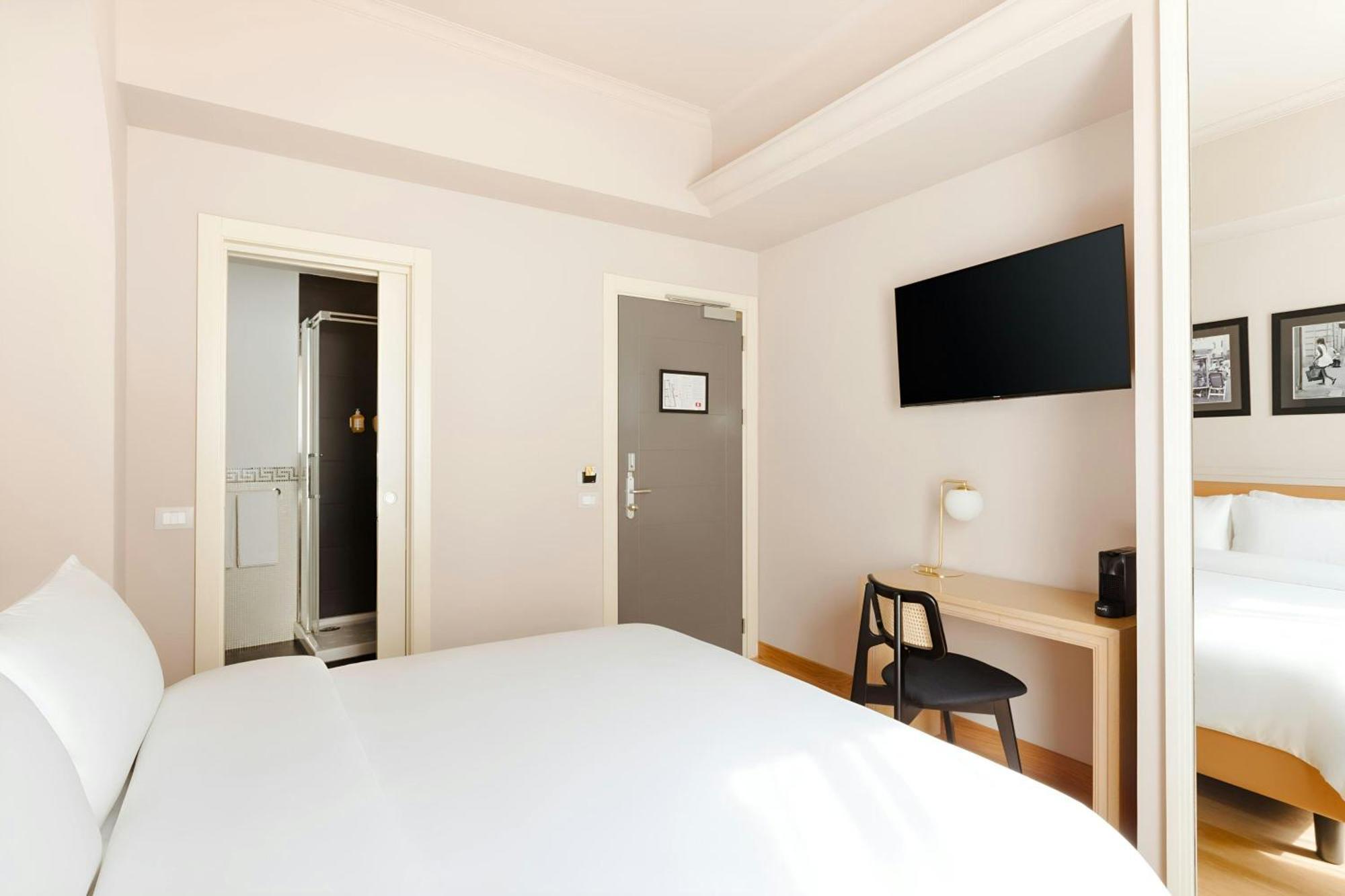 Deluxe Triple Room,1674806703:JPEG