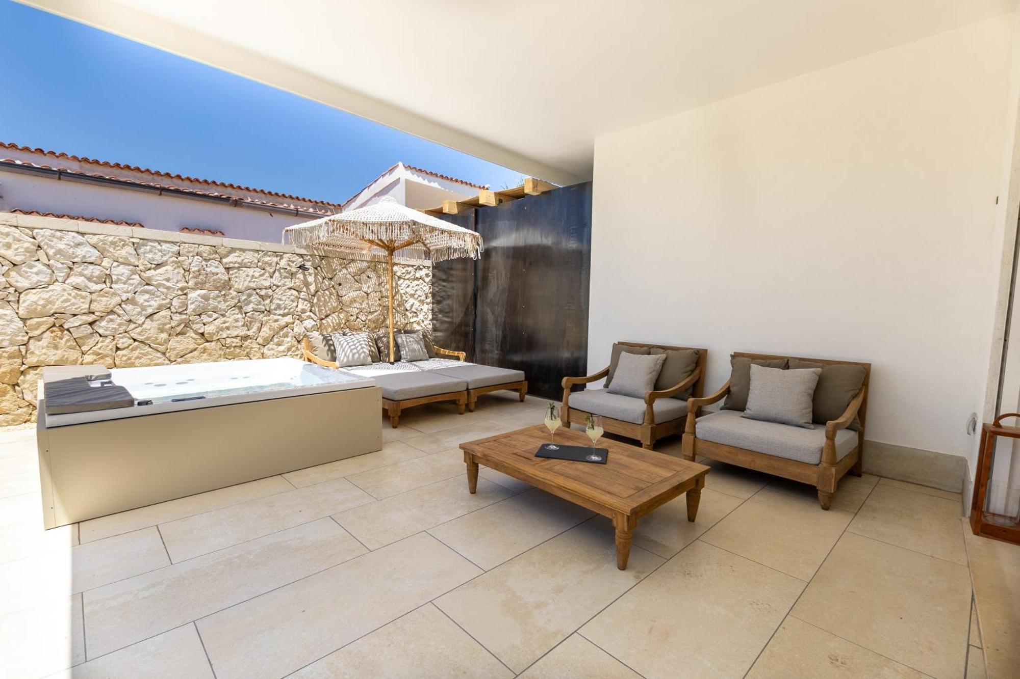 King Room Spa Bath