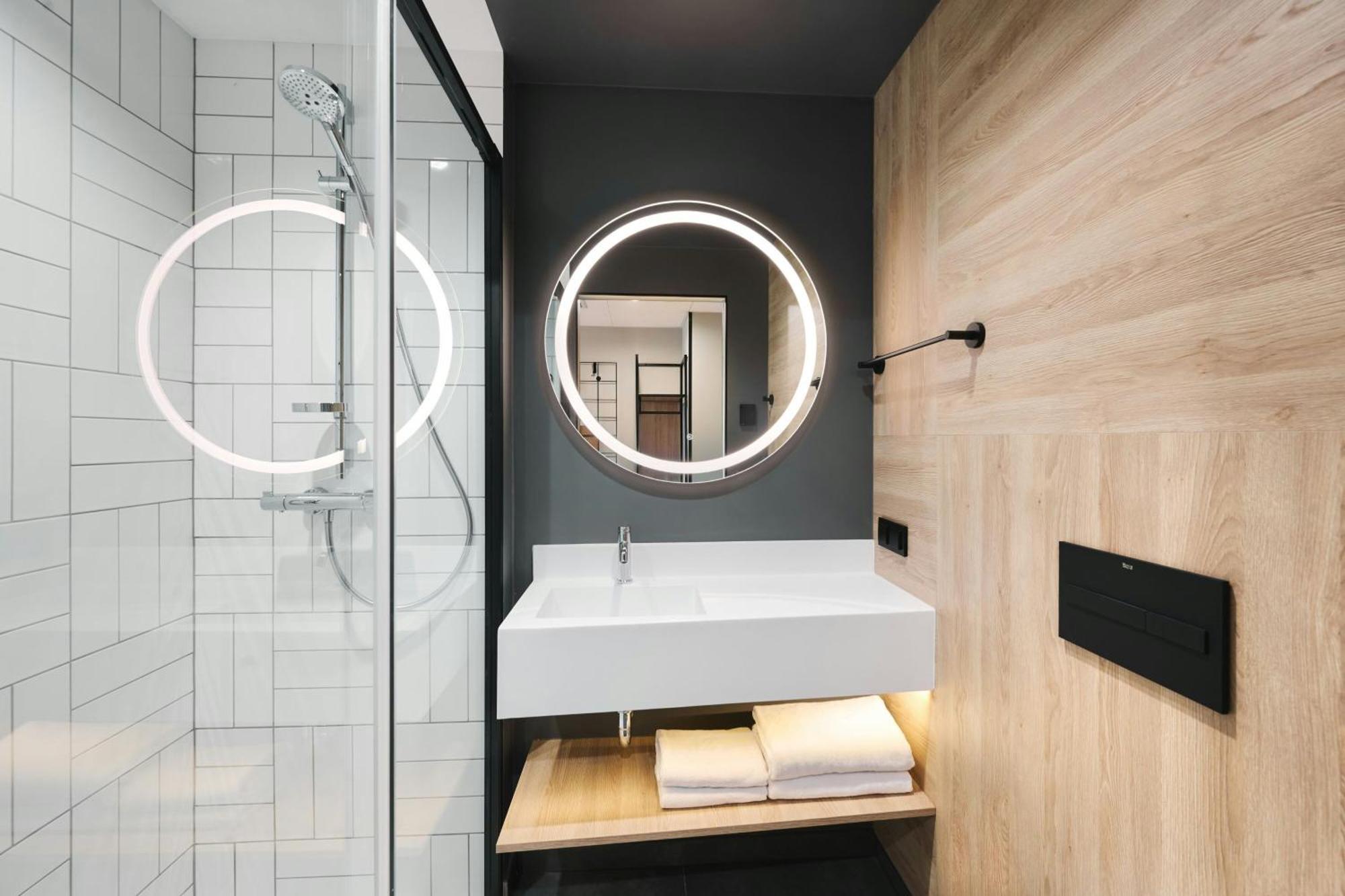Moxy Cozy Sleeper Queen Room Street View