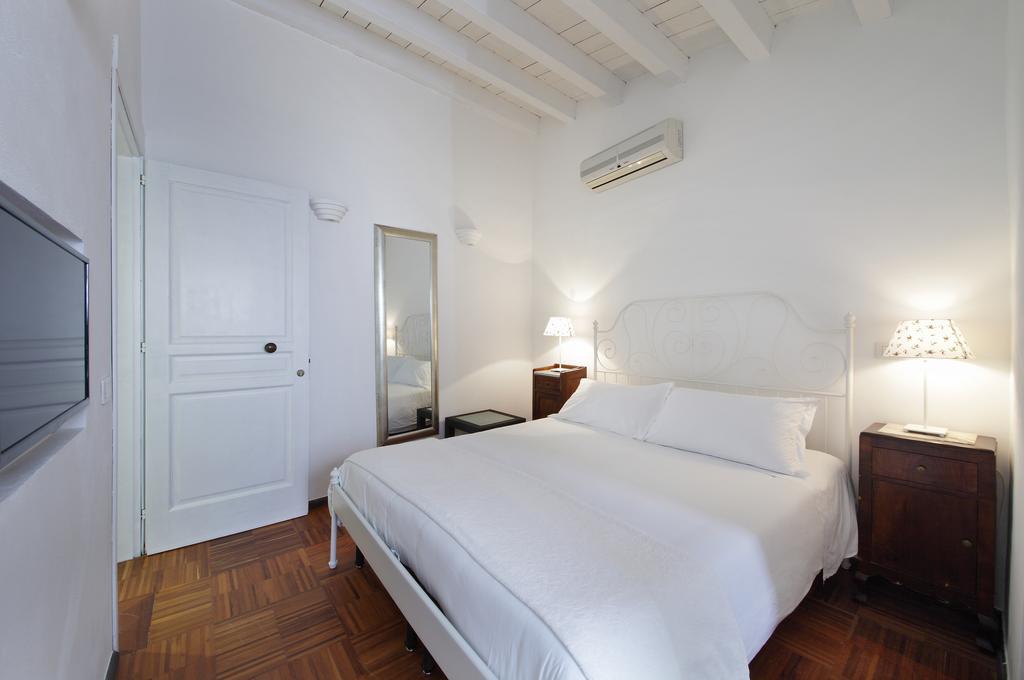 King Room Square View