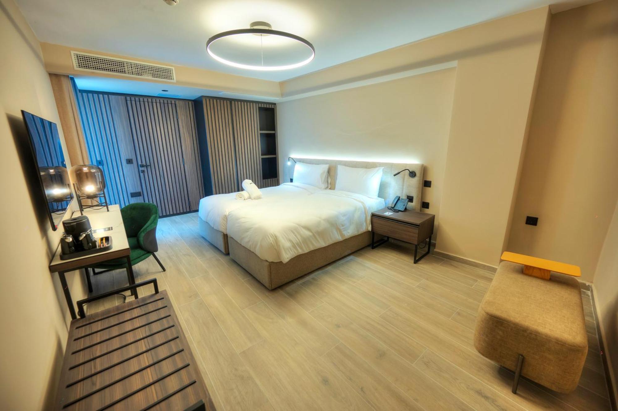 Standard Double or Twin Room Balcony