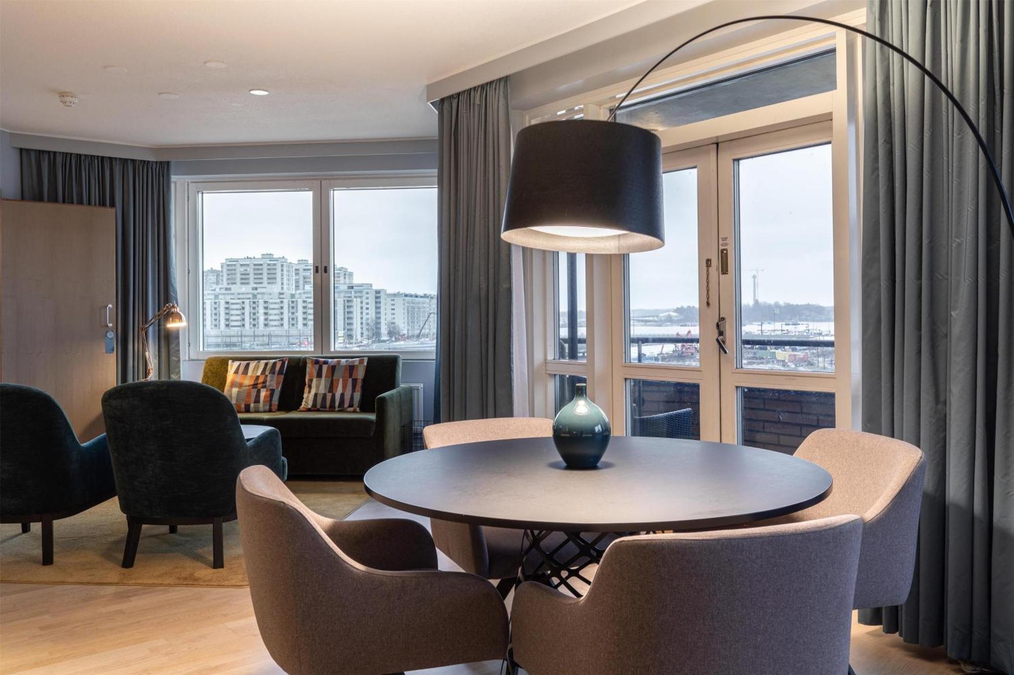 King Suite Sea View