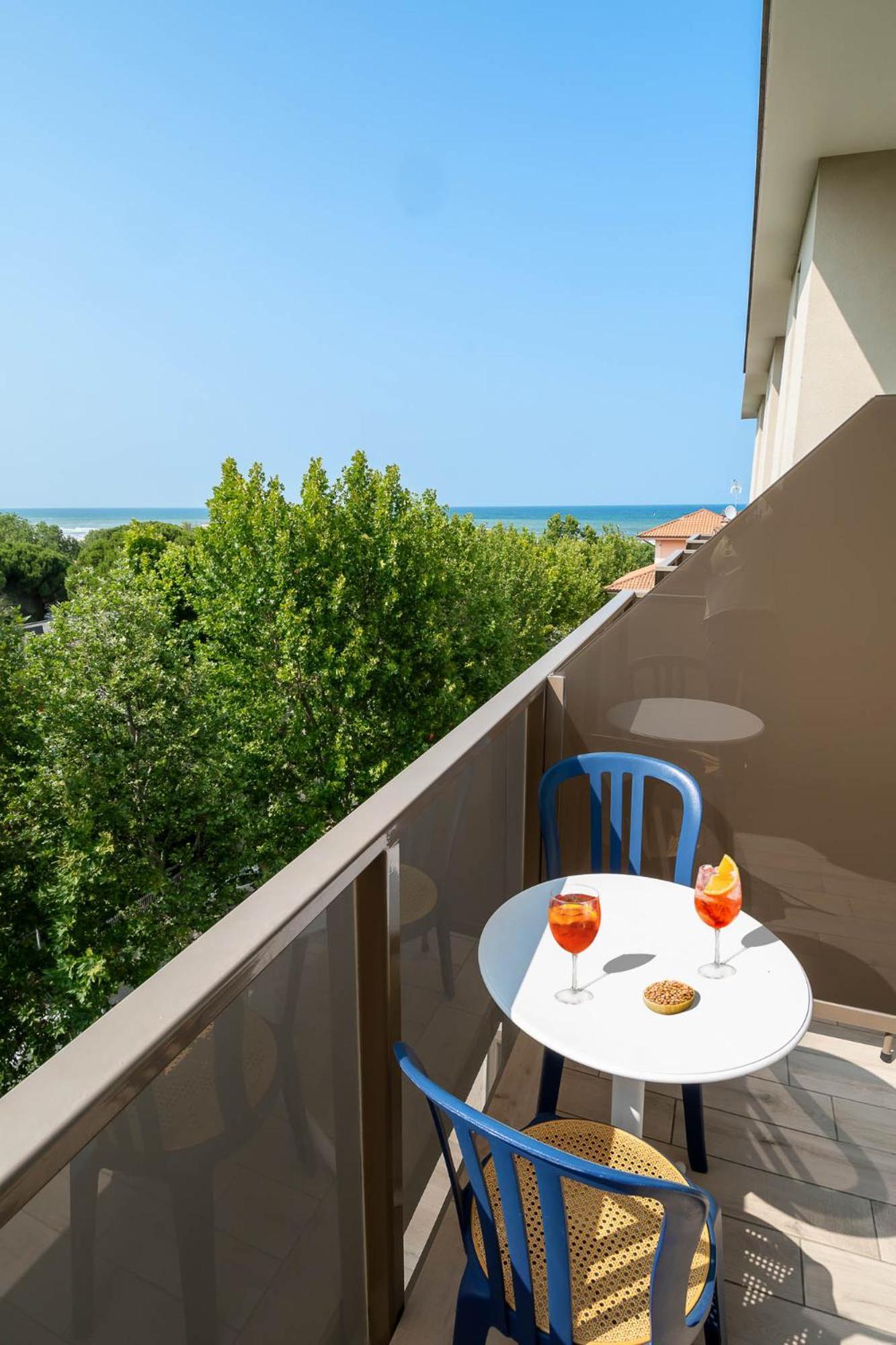 Standard Double or Twin Room Balcony