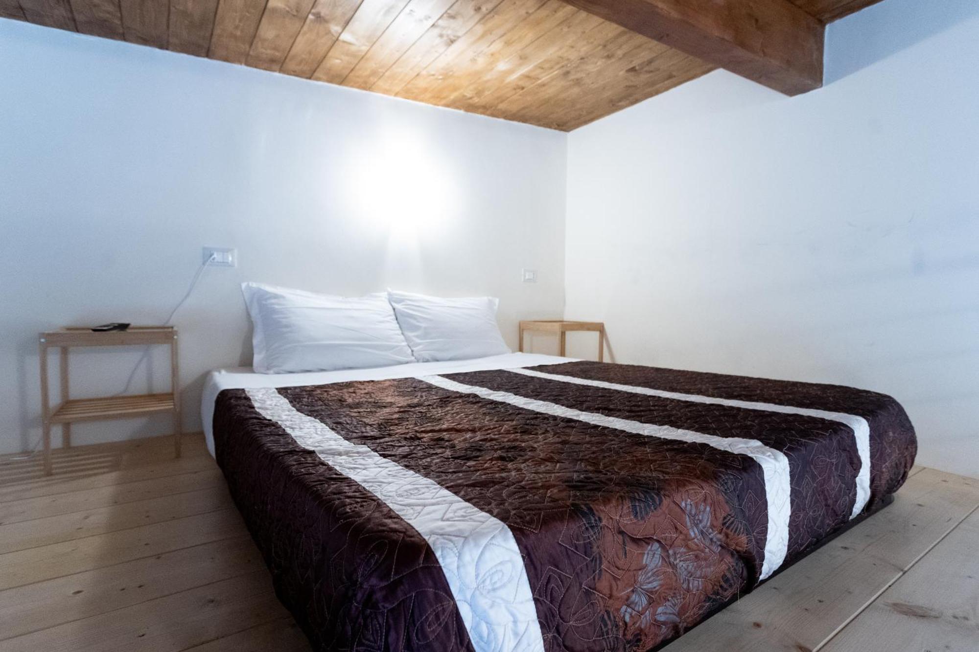 Appartamento Monolocale con 1 Letto Matrimoniale