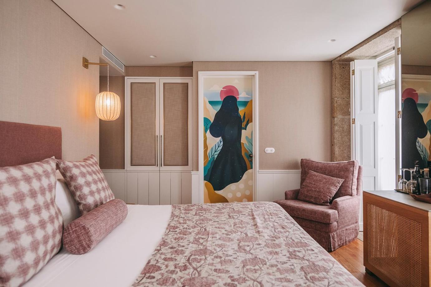Deluxe Double or Twin Room River View Balcony