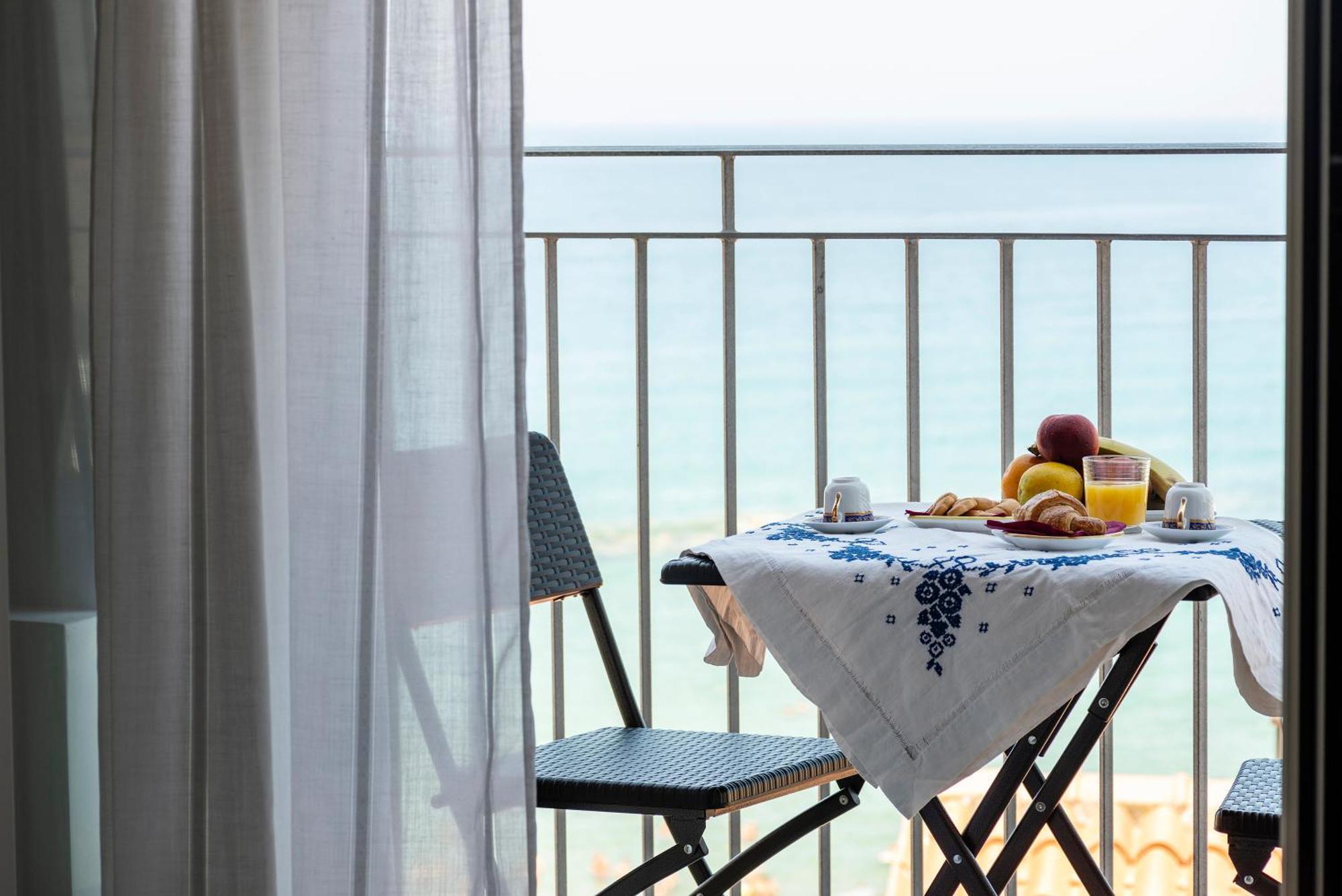 Double Room Sea View