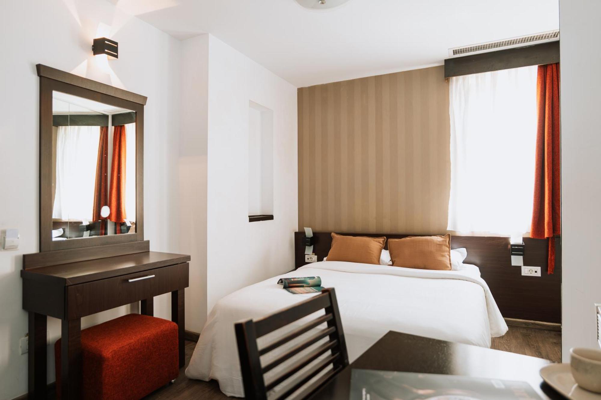 Classic Double Room