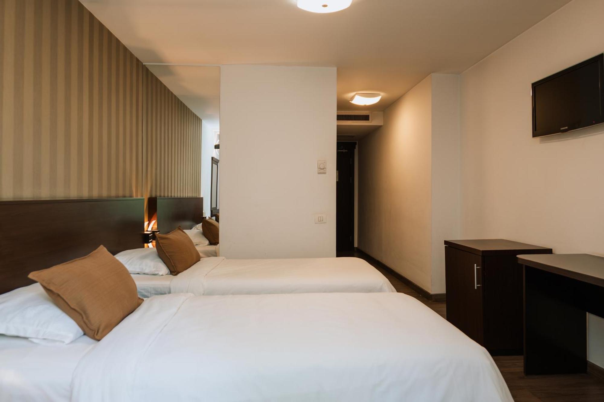Classic Twin Room