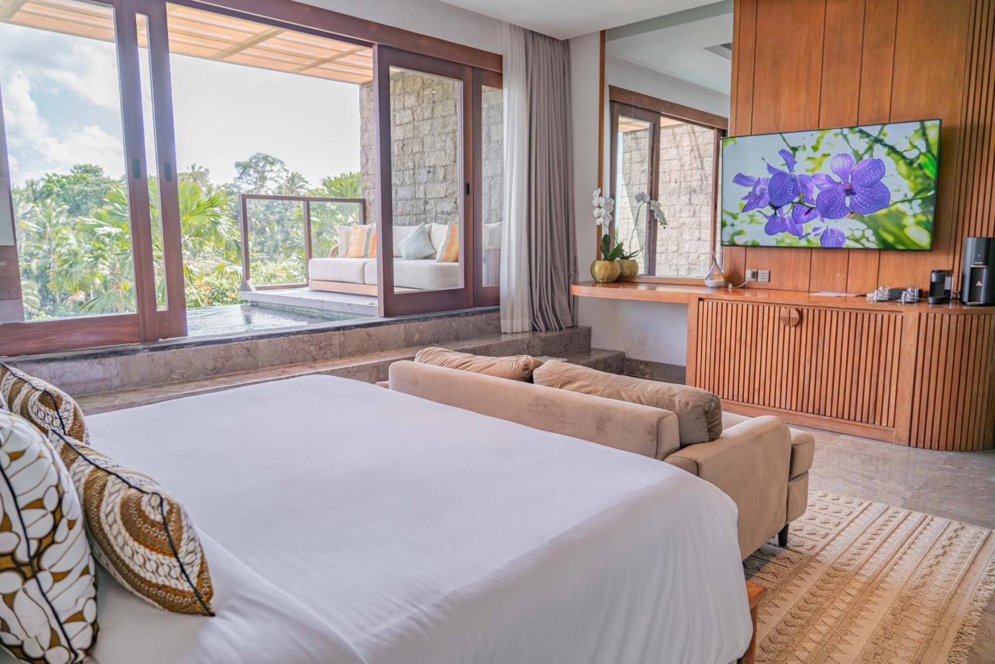 Goya Pool Suite