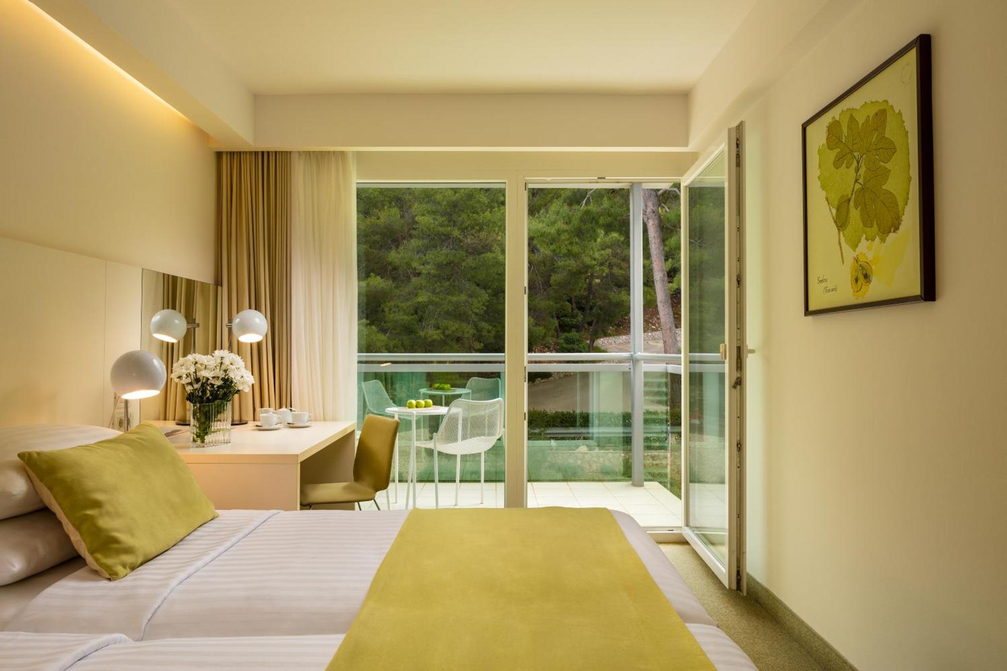 Standard Twin Room Balcony