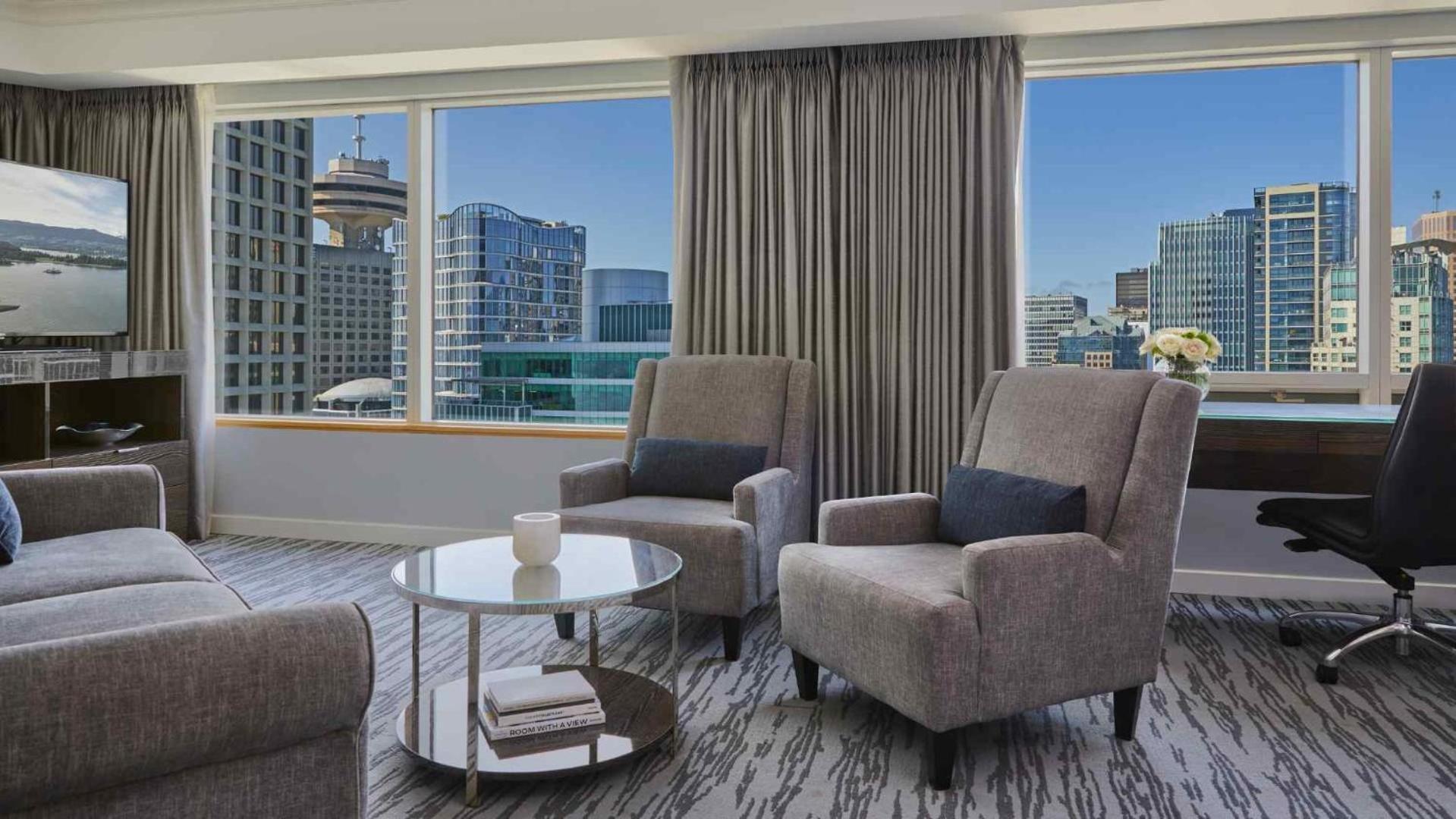 Pacific Club City Suite