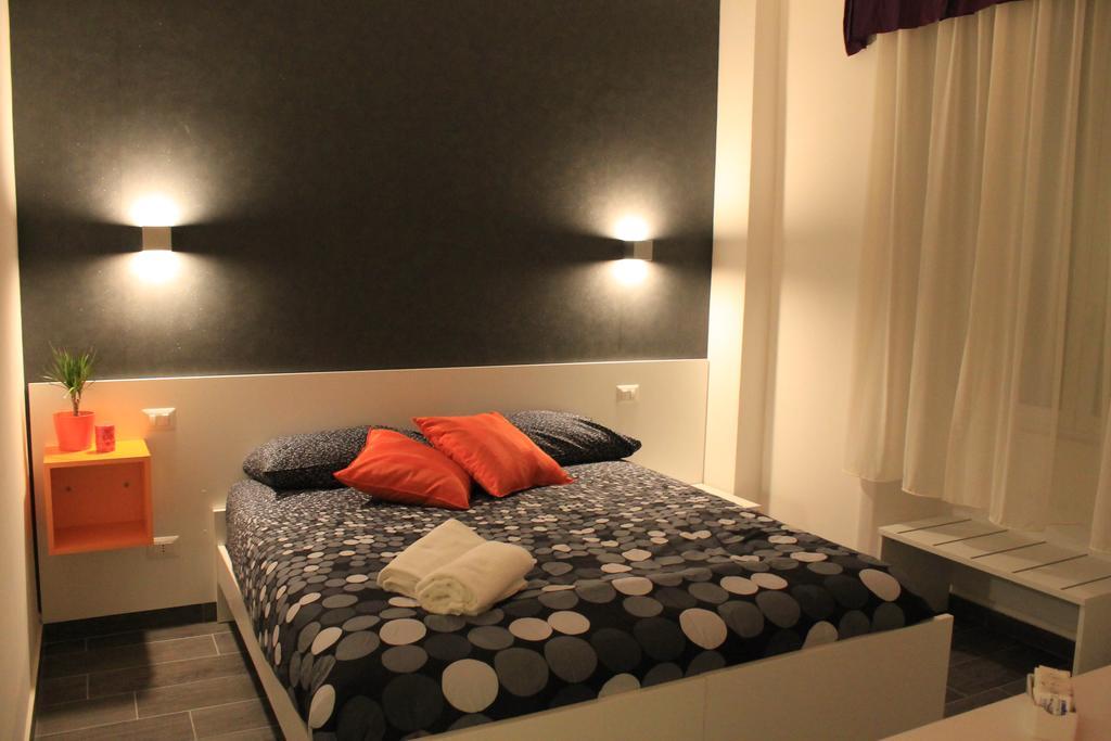 Double or Twin Room Private Bathroom