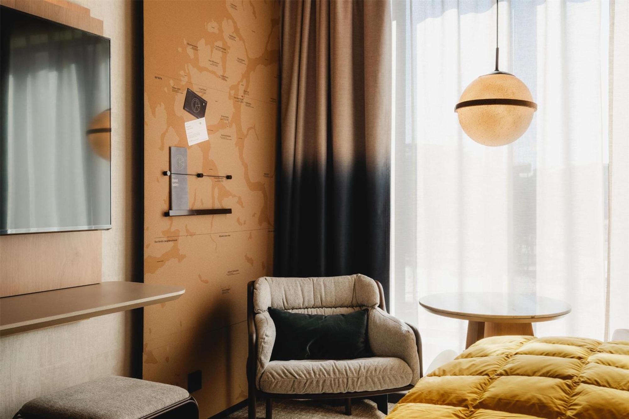 Superior King Room