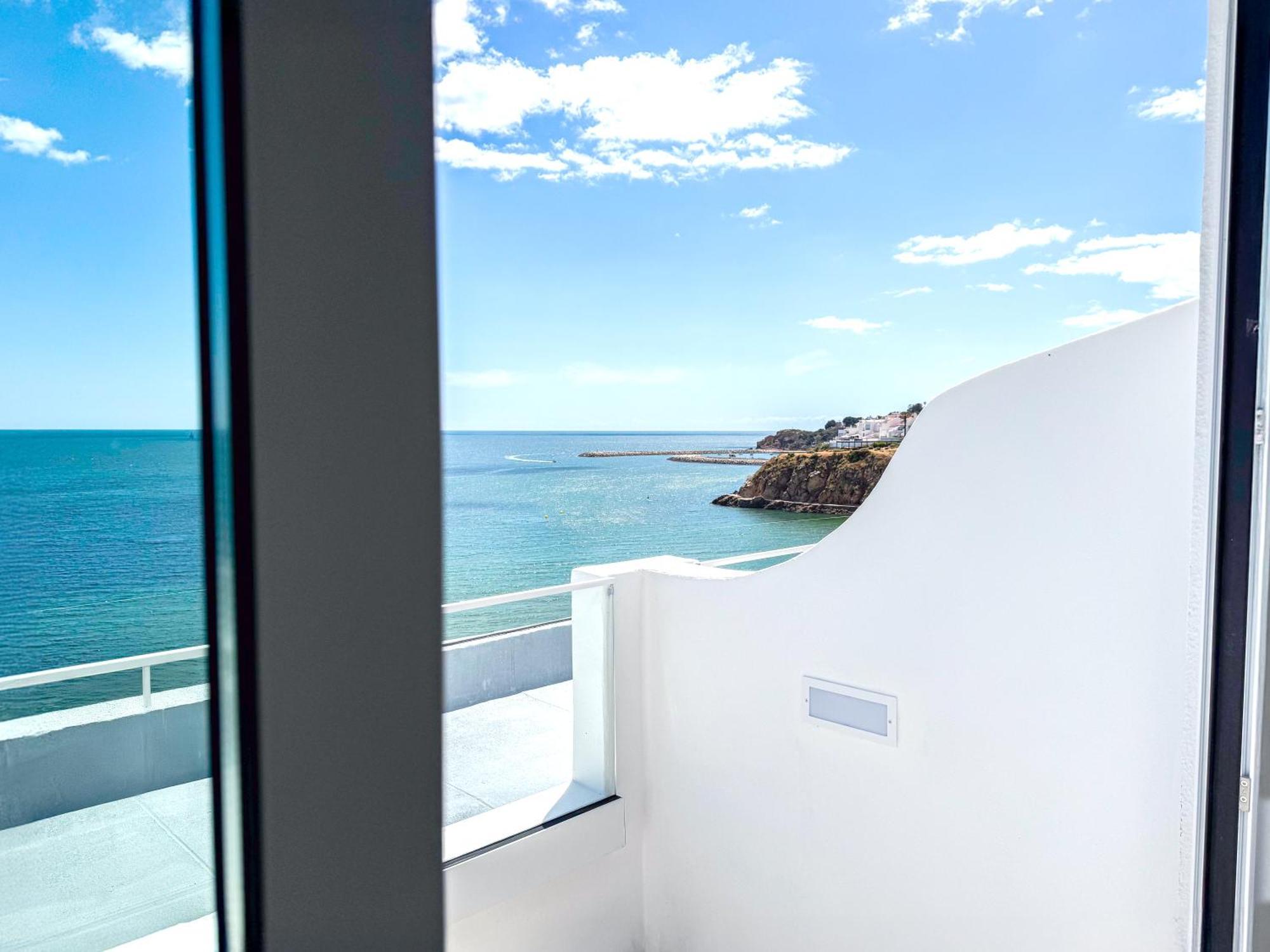 Junior Suite Sea View Single Occupancy