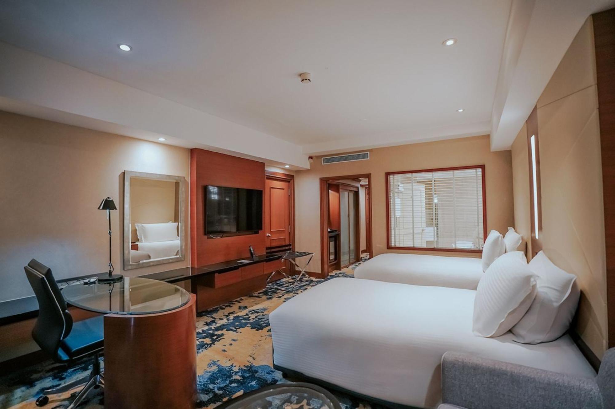 Premium Super Single Room Club Lounge Access