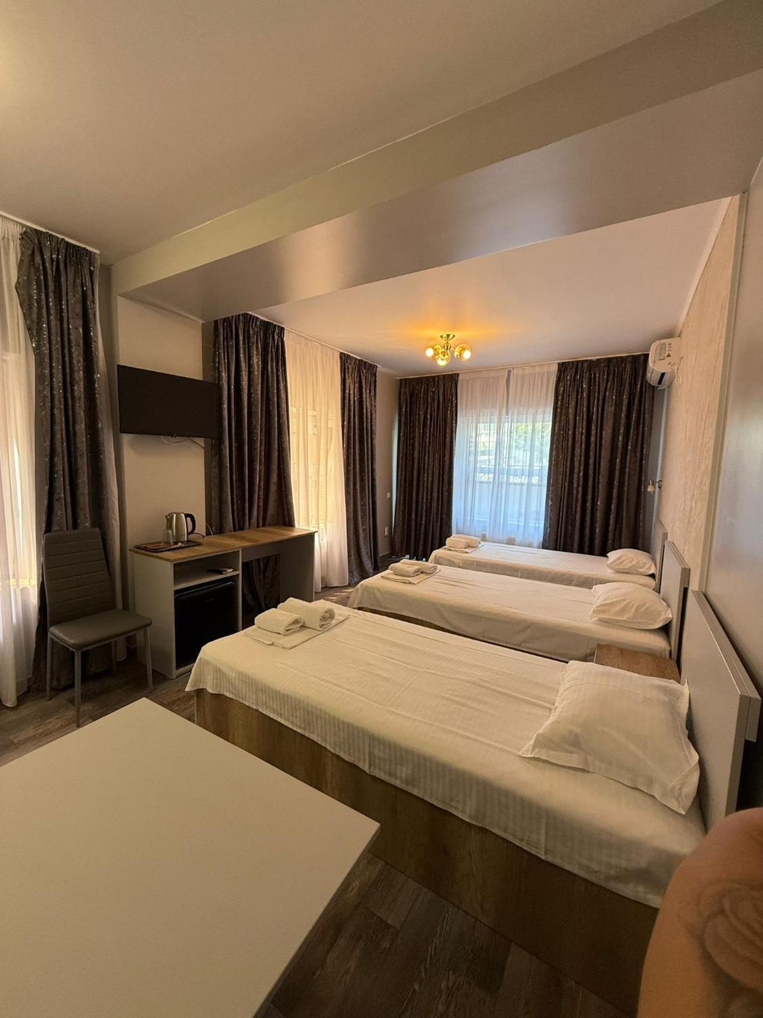 Luxury Triple Room