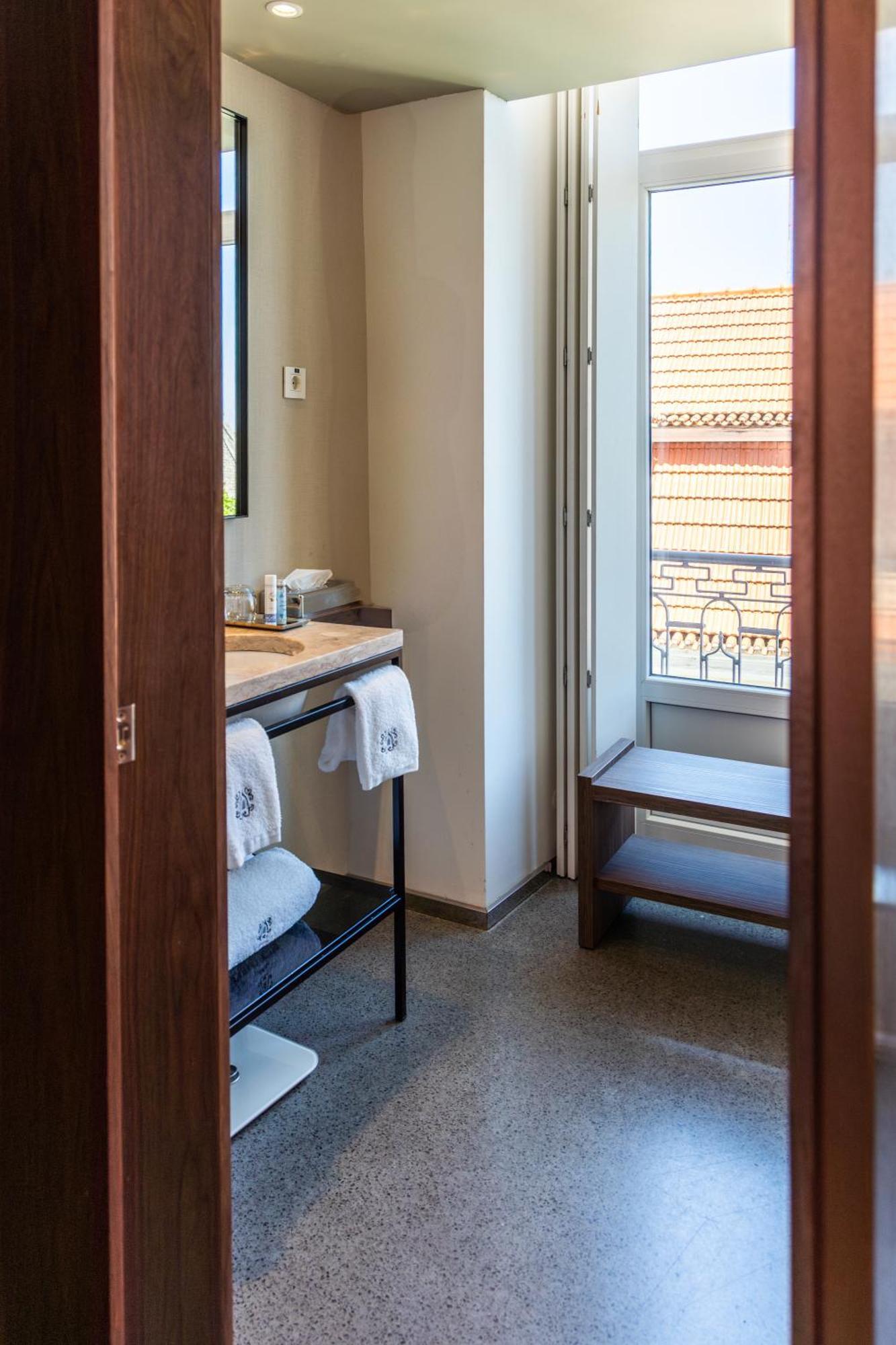 Double or Twin Deluxe Room River or Castle View