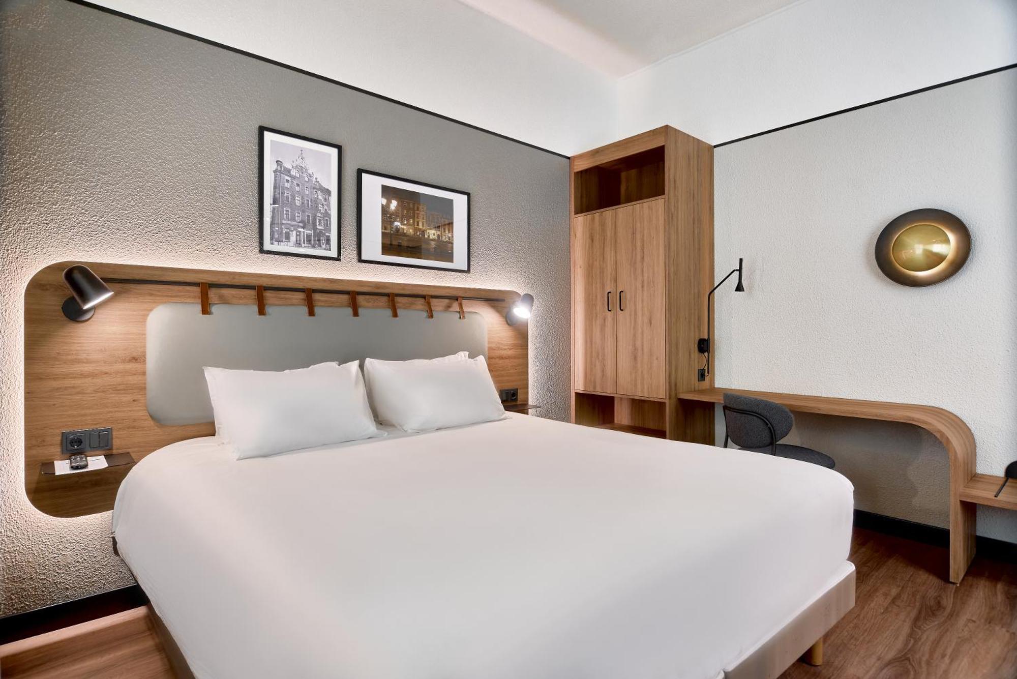 Junior Suite 1 King Bed 1 Sofa Bed