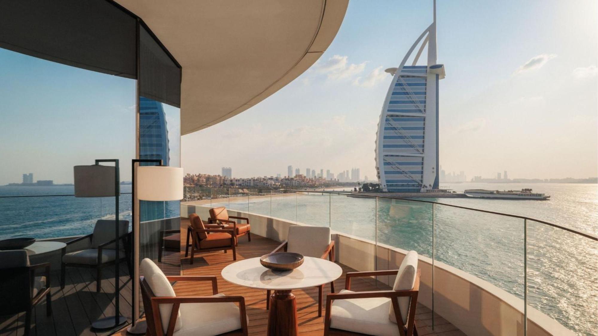 Camera Ocean Panoramic con vista panoramica sul Burj Al Arab e sul porto turistico – Include servizio di maggiordomo e accesso all'Iliana Pool Club