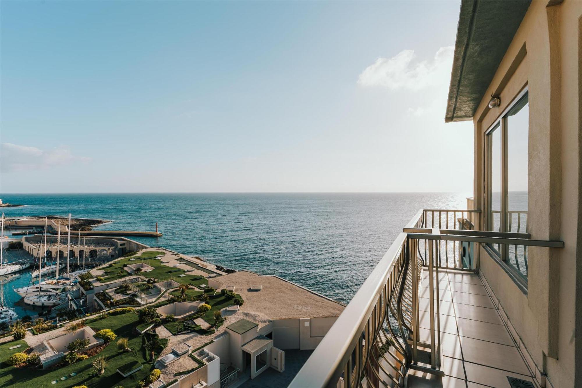 Standard Room Marina View