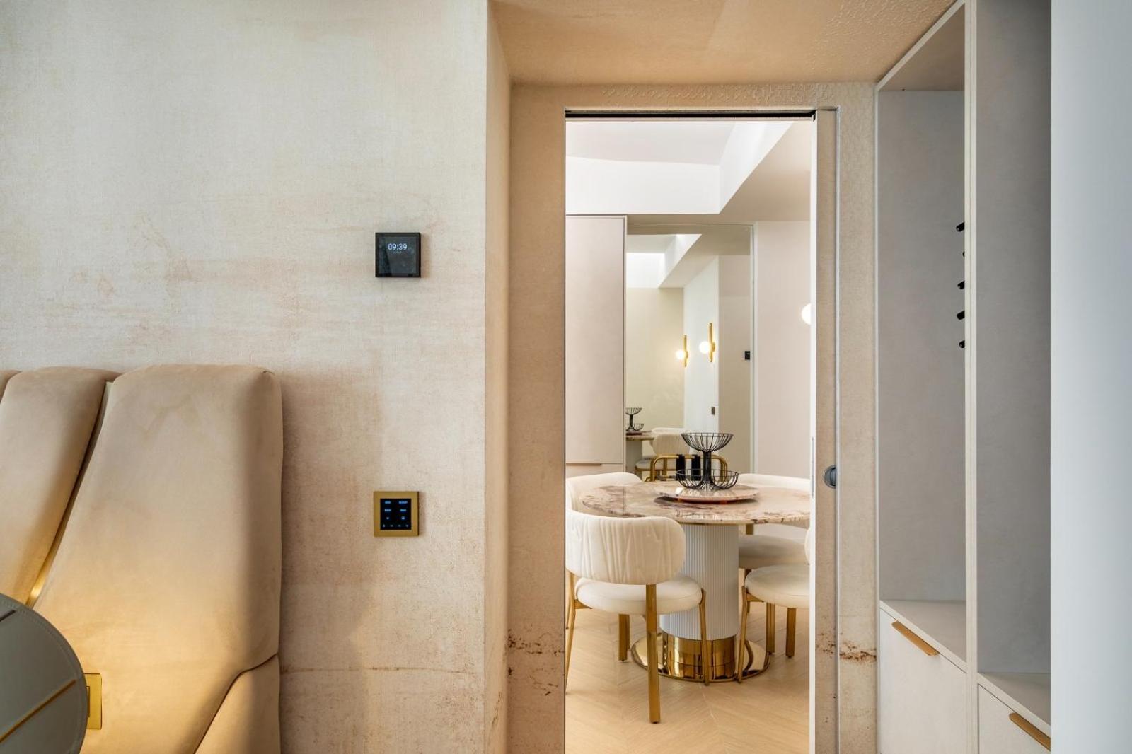 One-Bedroom Suite
