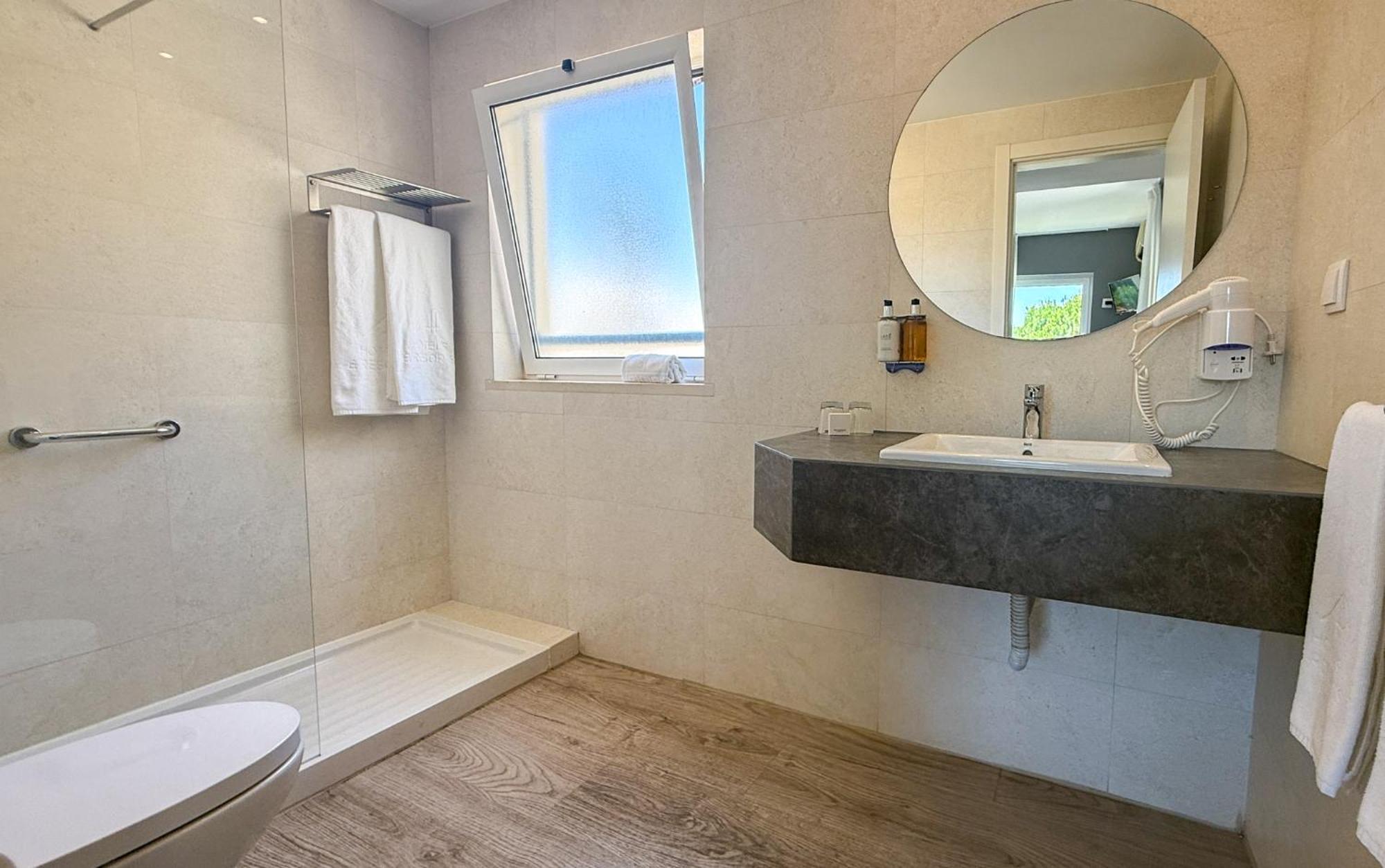 Large Room up to 11 years old Annex