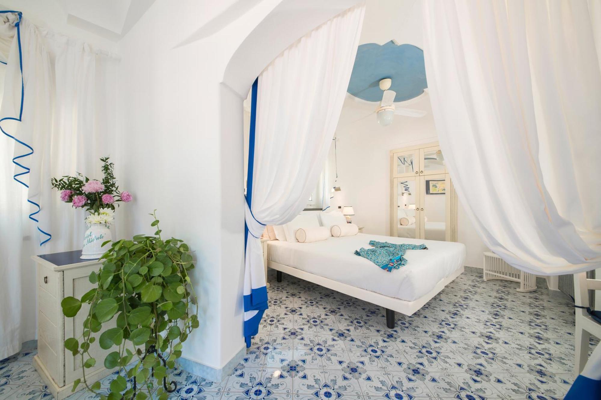 Junior Suite King con Terrazza e Vista Mare - Non Fumatori