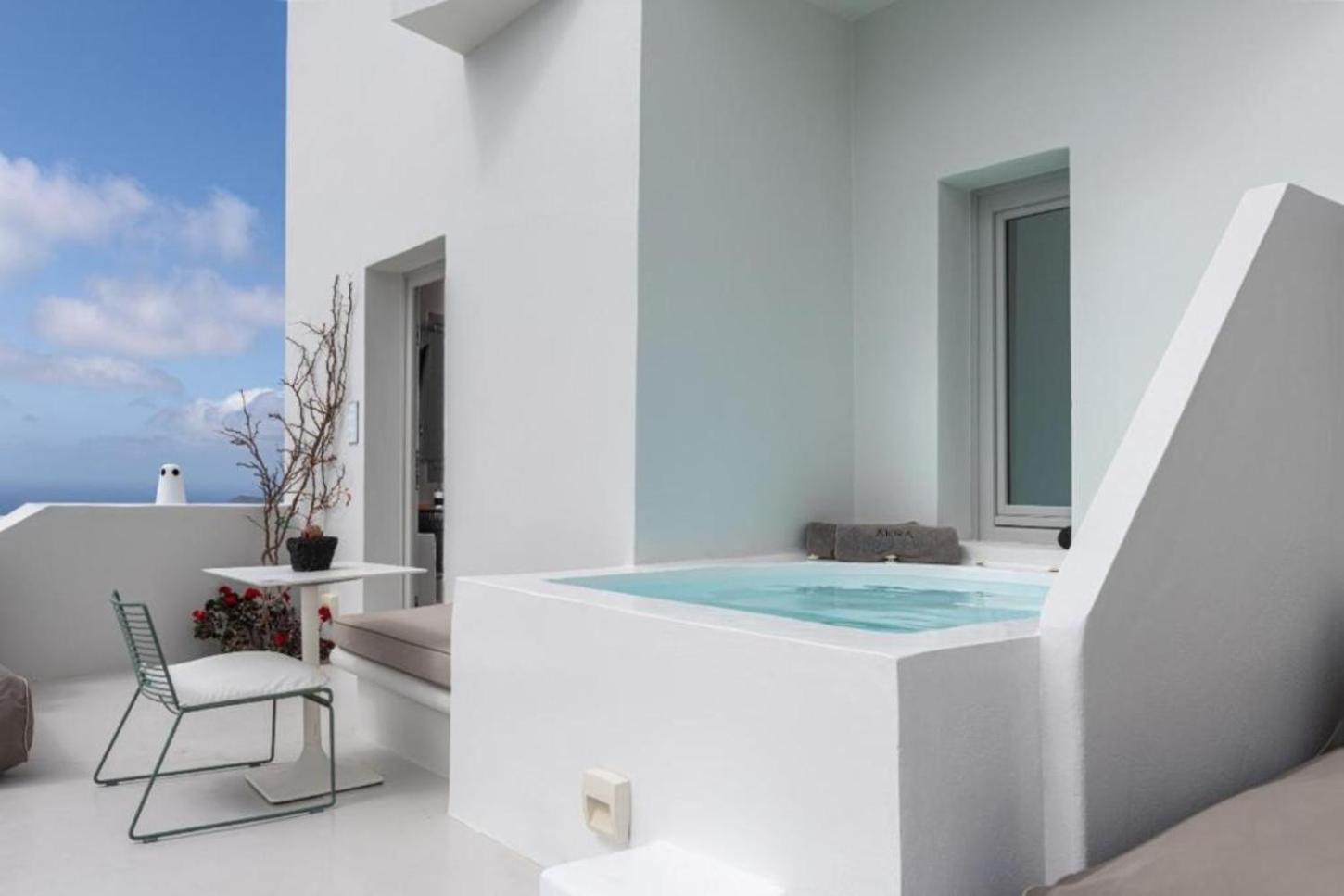 Suite Deluxe con Vasca Idromassaggio all’Aperto e Vista Caldera