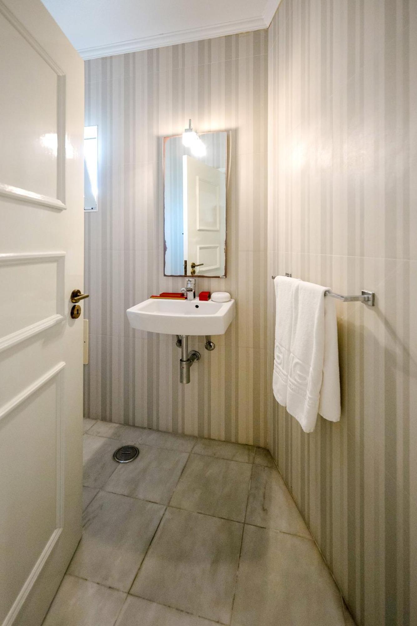 Sunrise Beach Villa 6 Bedrooms