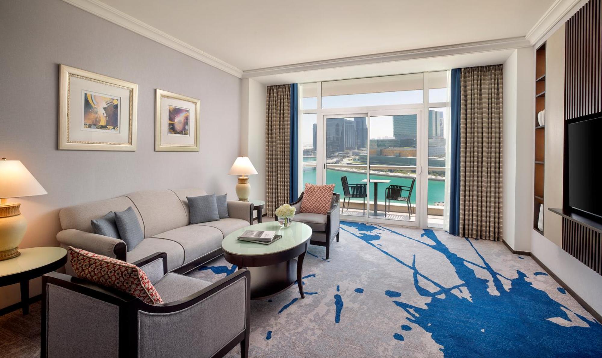 Sea View Suite Balcony Lounge Access