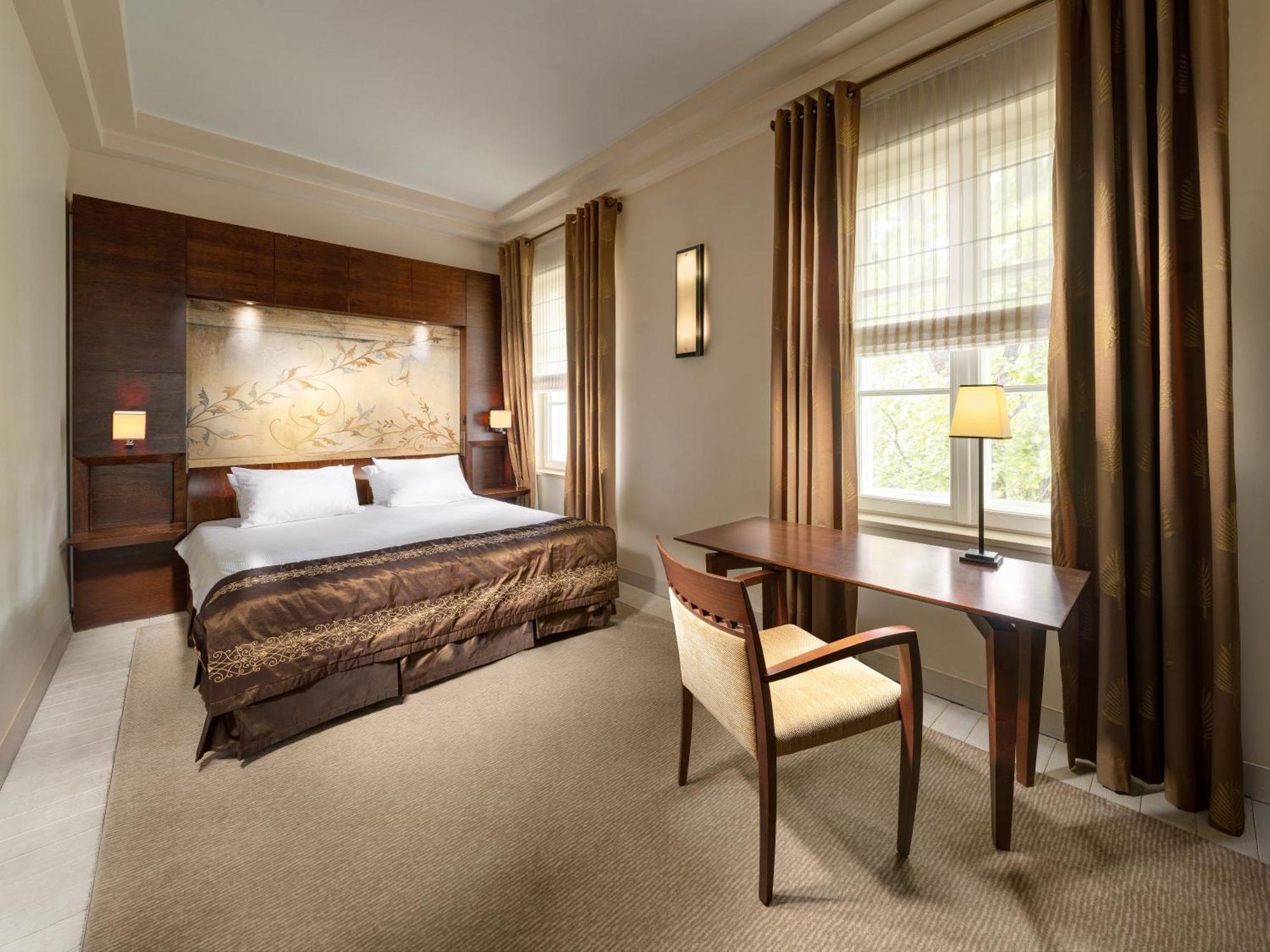 Two-Bedroom Suite