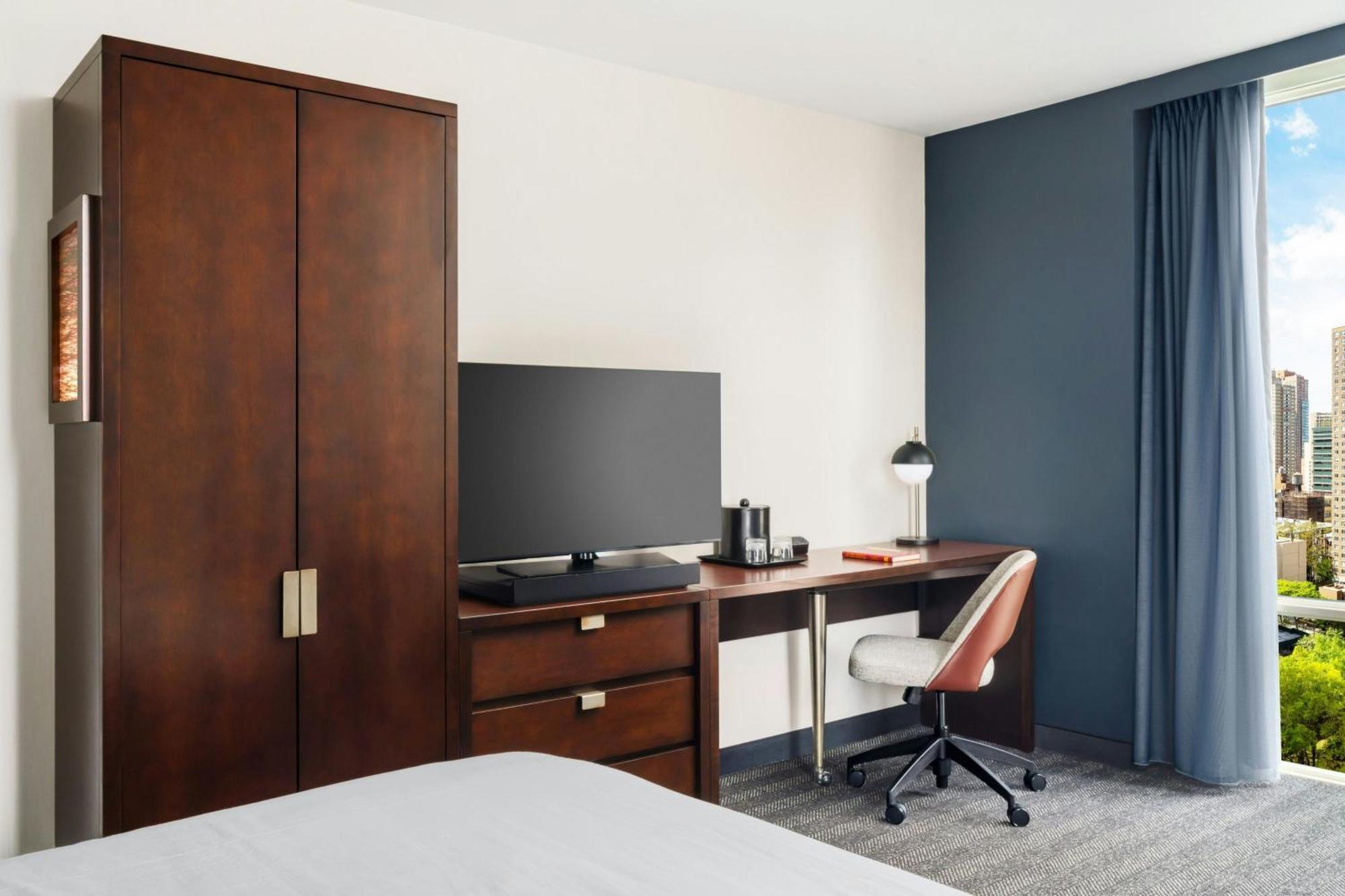Corner King Room,1697829642:JPEG