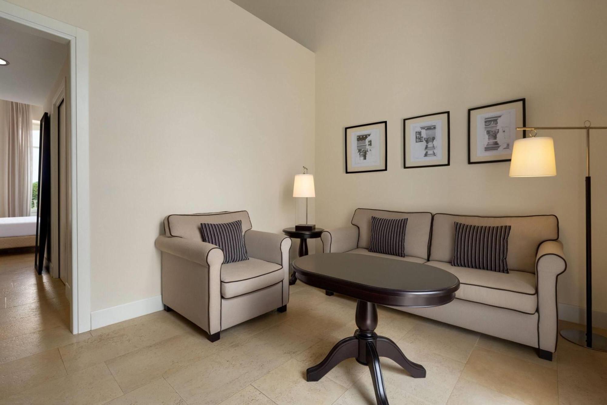 Queen Suite