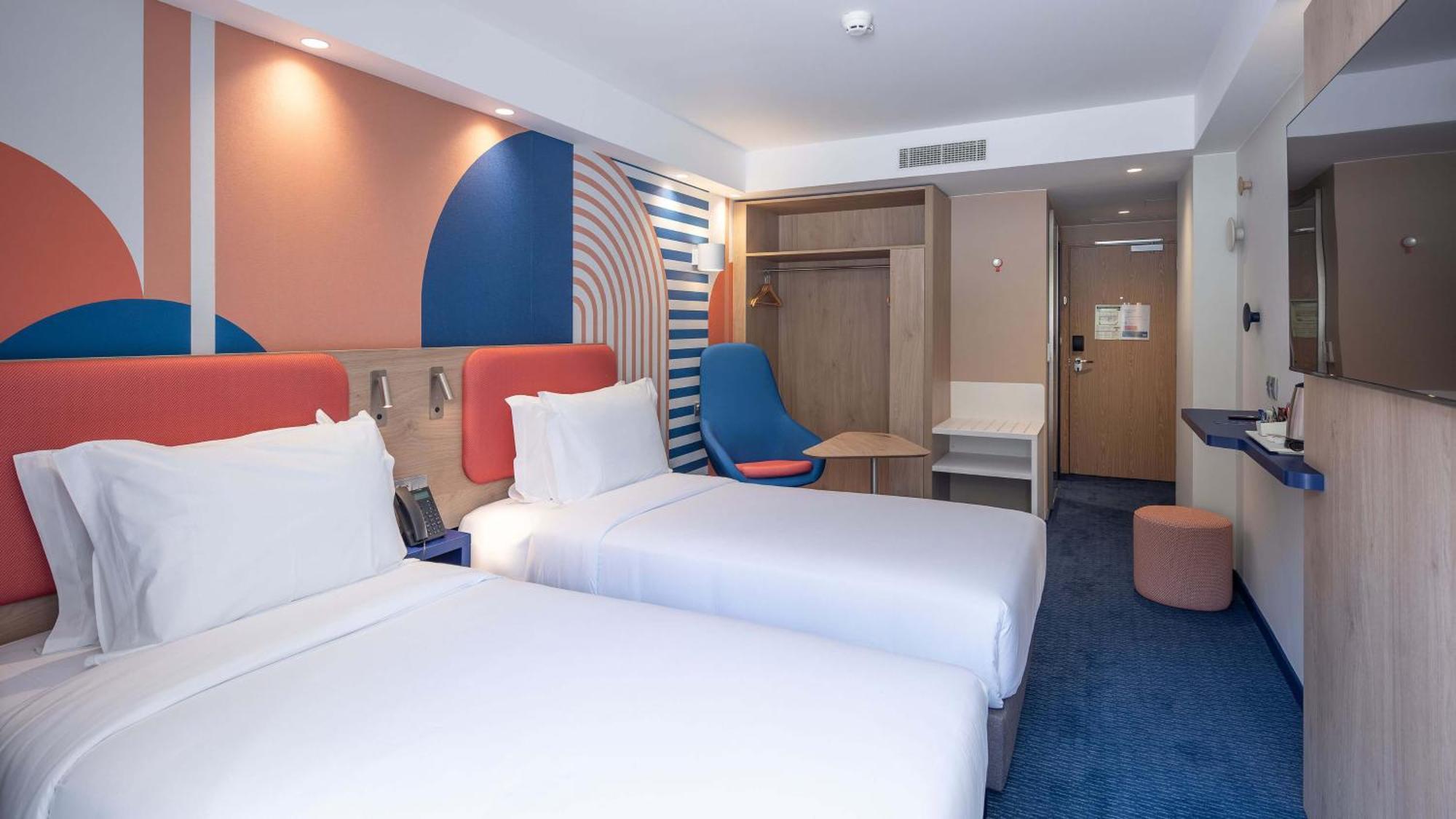 Standard Twin Room Two Twin Beds