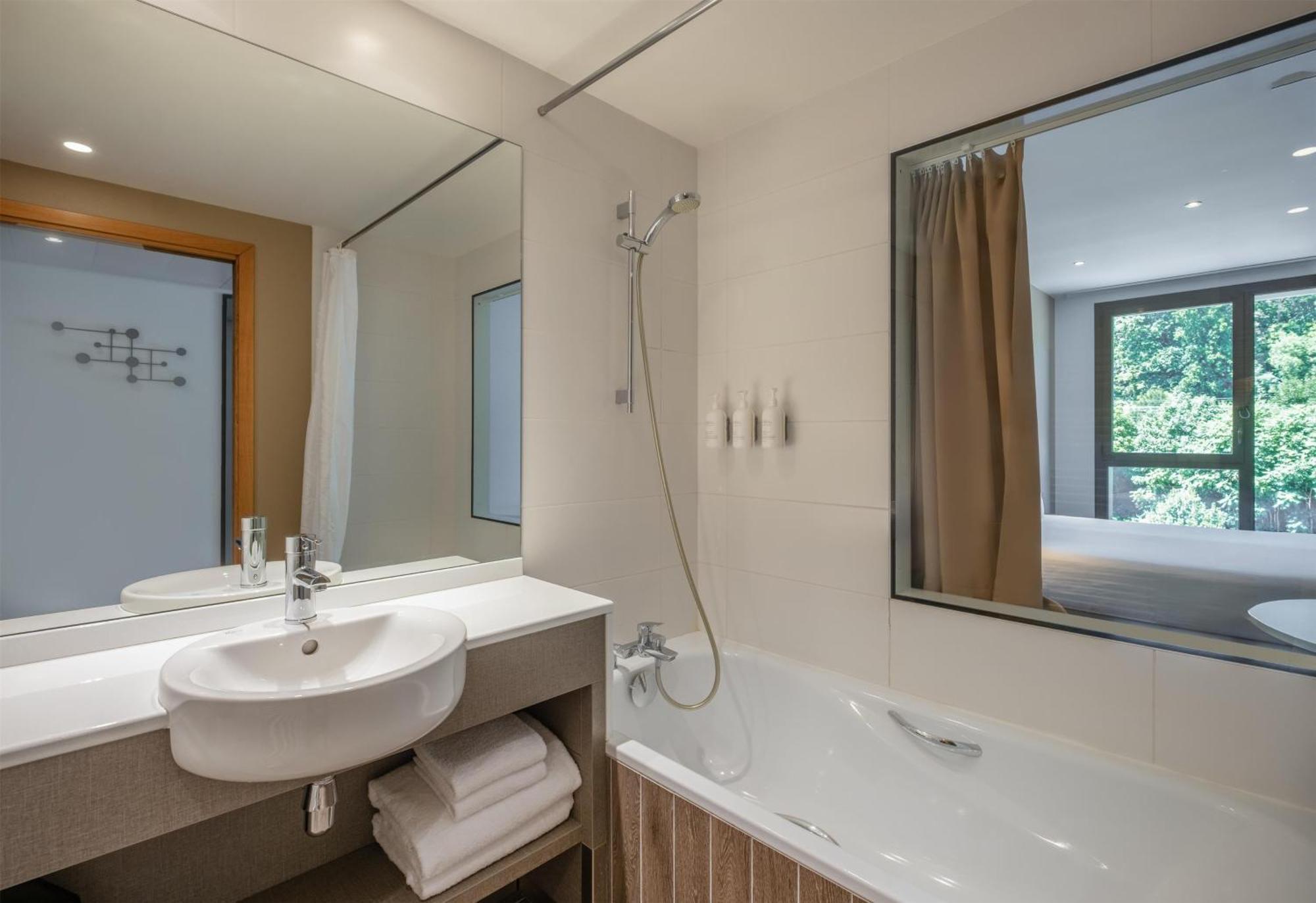 Twin Room River View