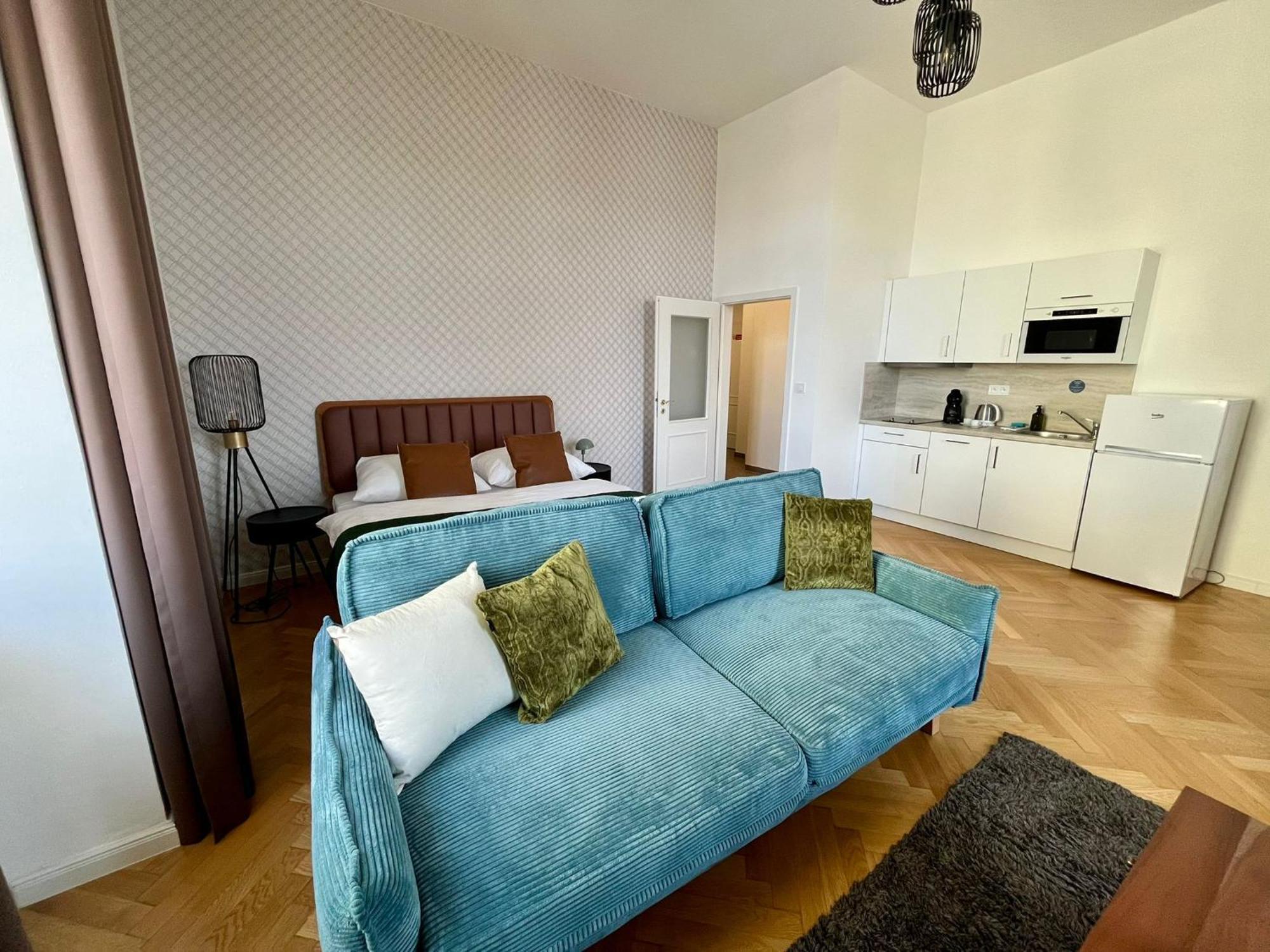 Studio Sofa Bed River View
