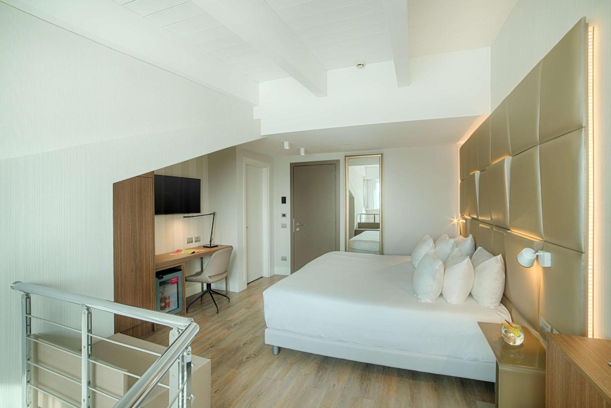 Suite su 2 Livelli con Letto Supplementare (4 Adulti)