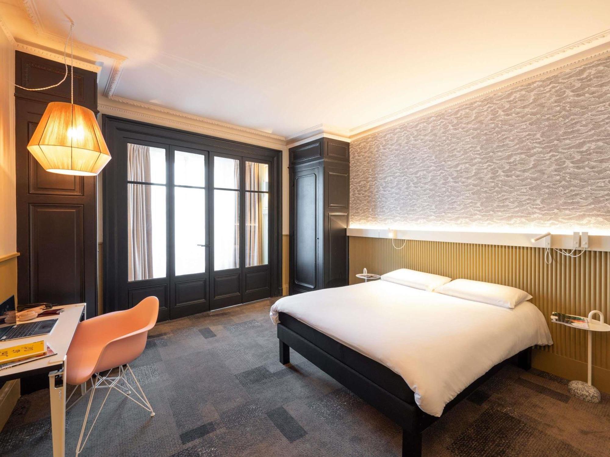 Junior Suite City Side