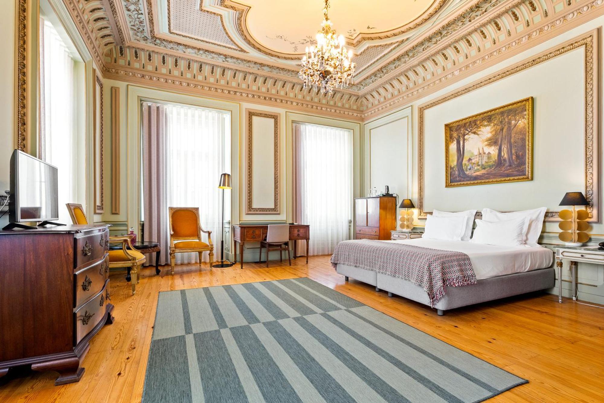 Signature Suite