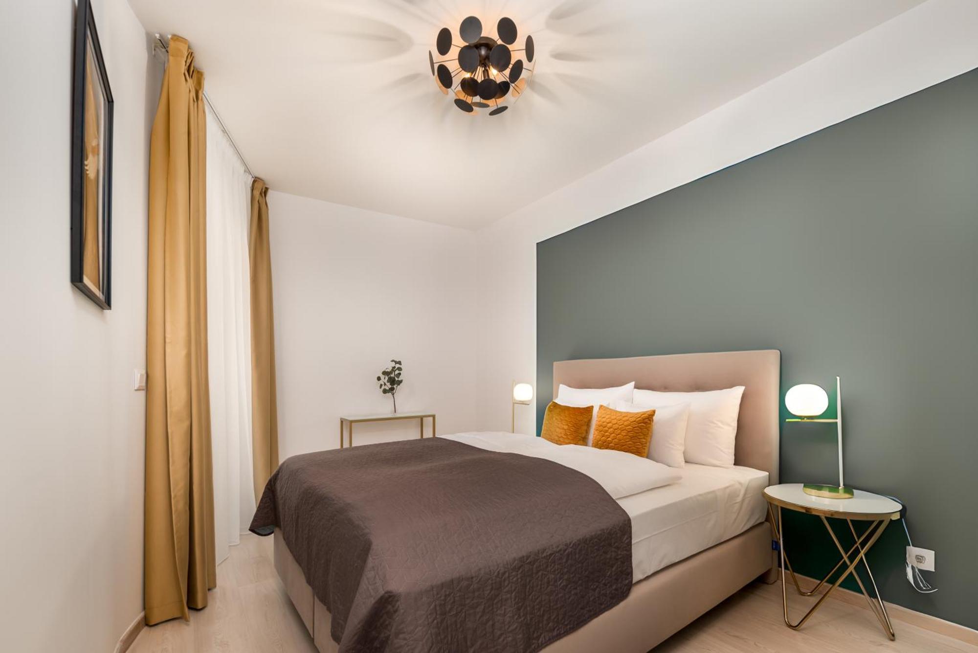 Suite con 2 Camere da Letto e Balcone