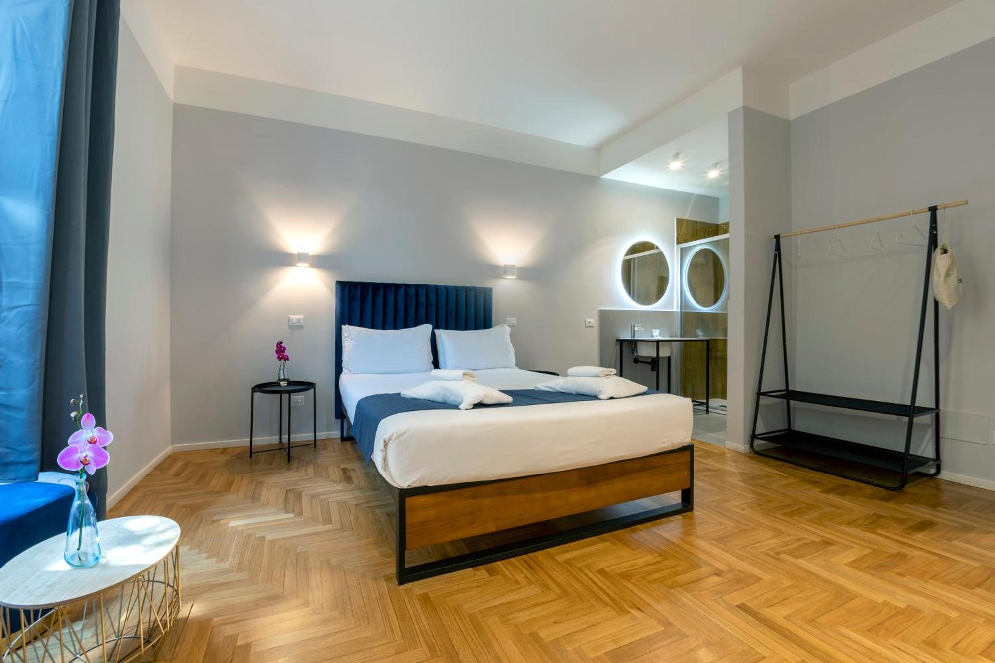Deluxe Room,1705147929:JPEG