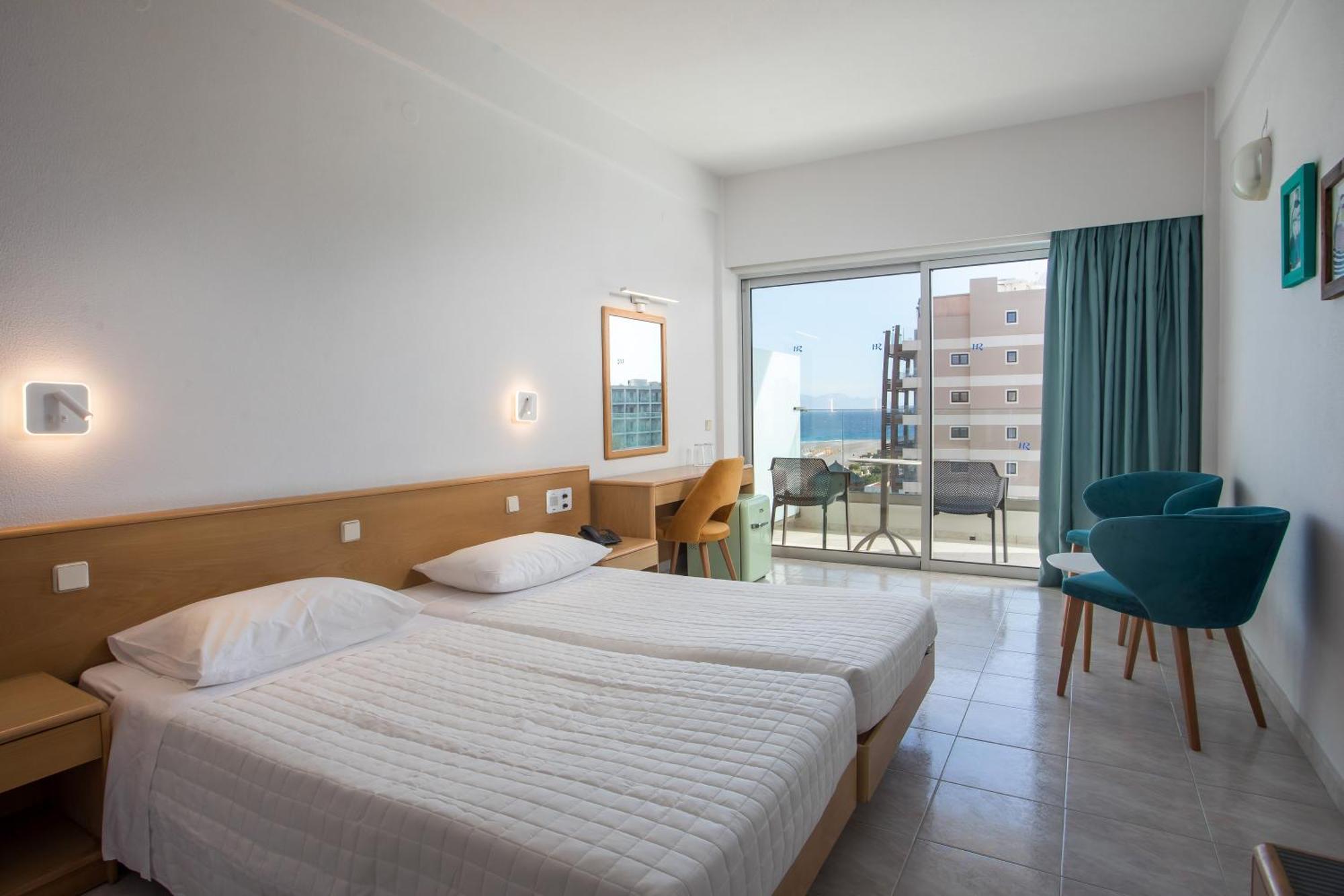 Camera Standard con Vista Mare Laterale