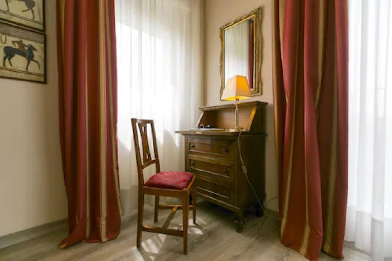 Classic Triple Room One King Bed One Single Bed