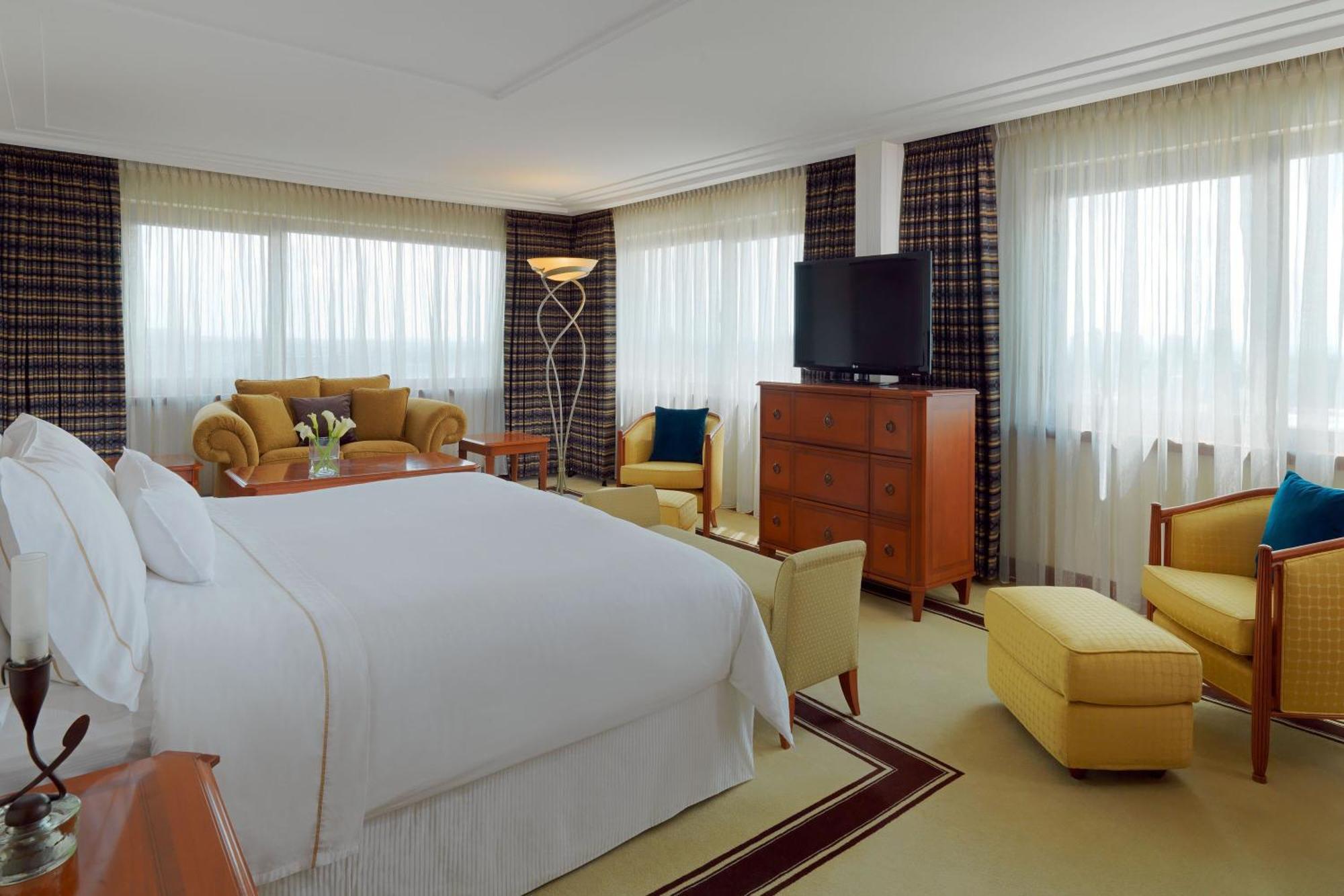 Presidential Suite 2 Bedroom Presidential Suite City view