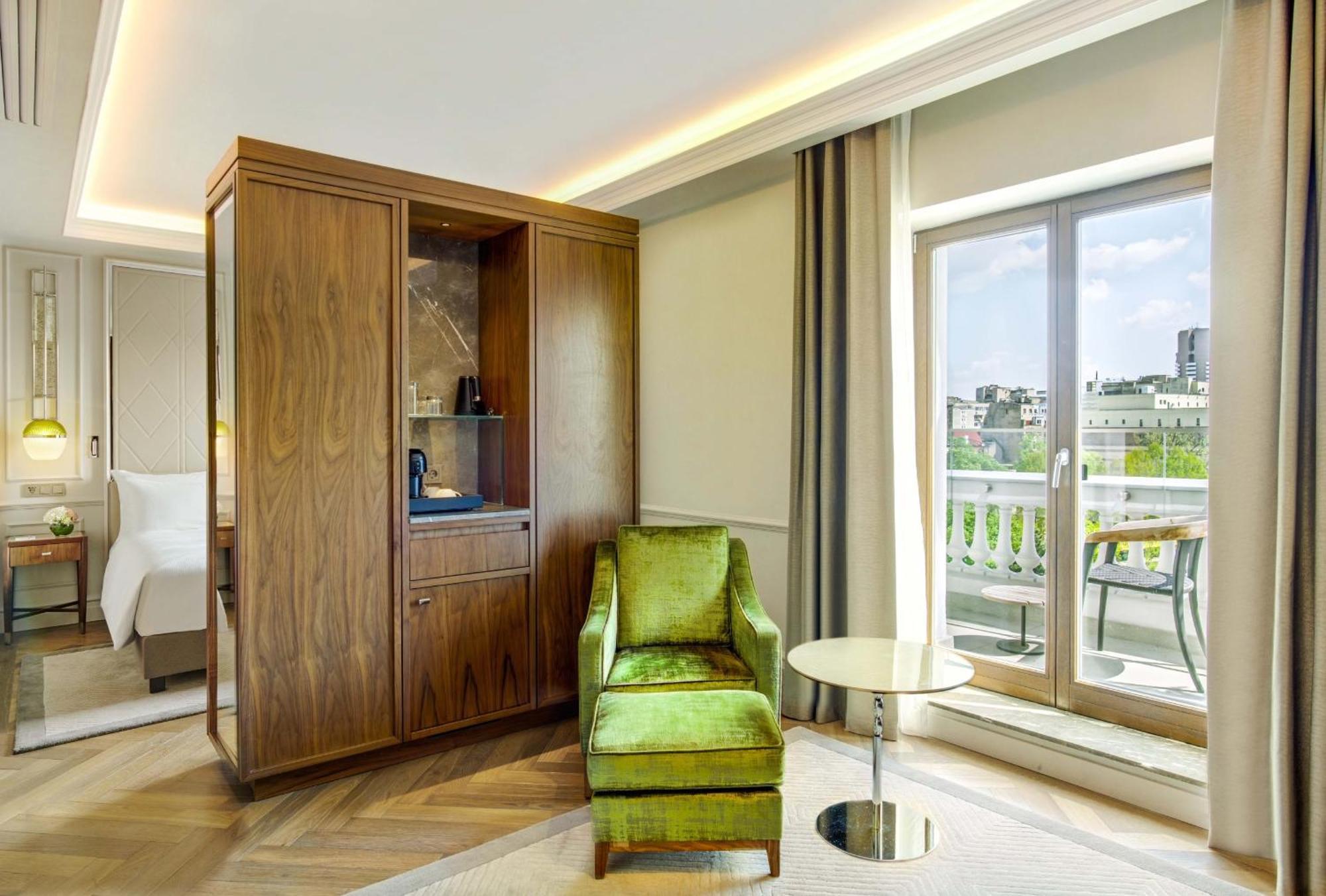 Junior King Suite Balcony
