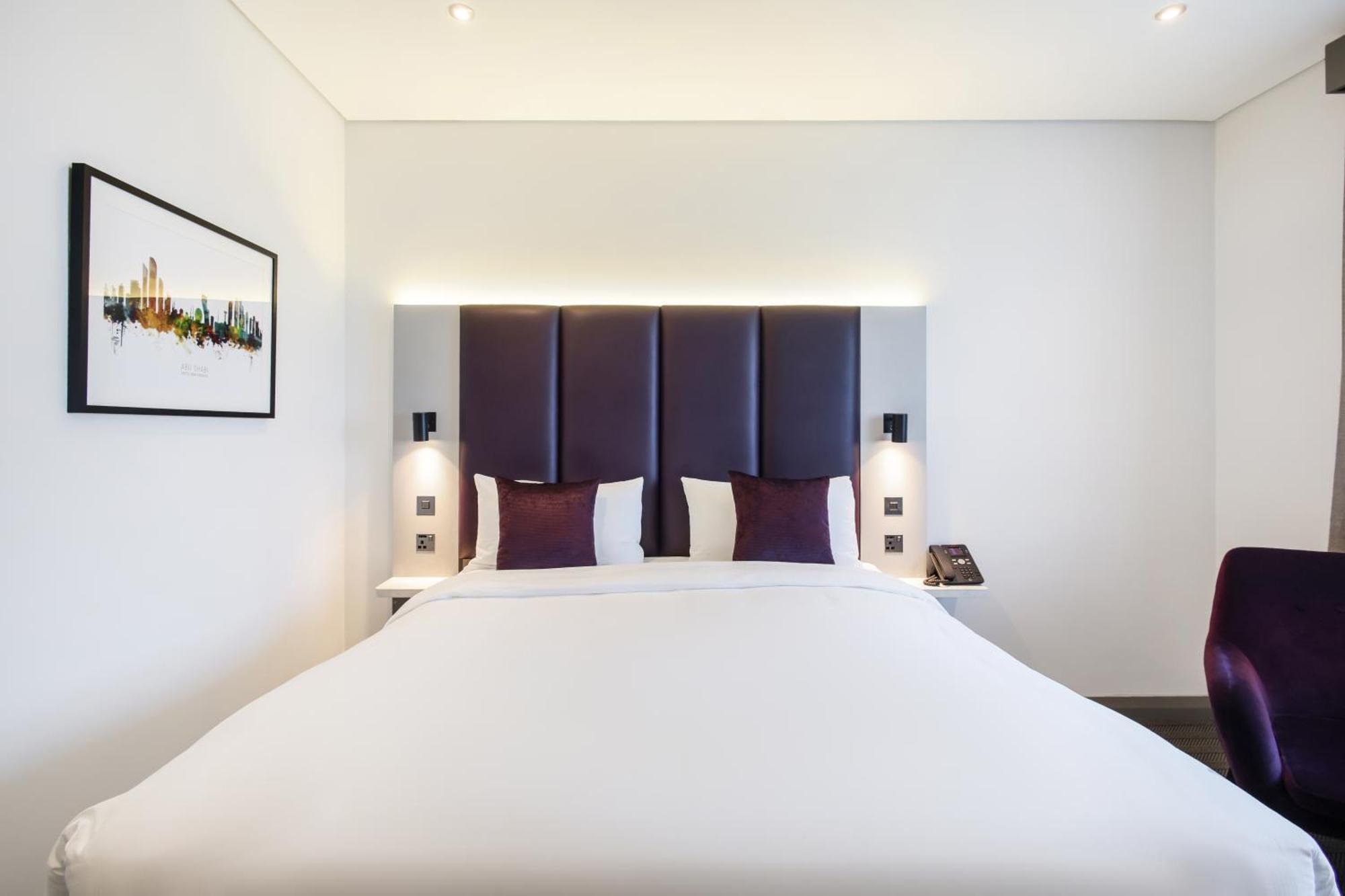 Premier Plus Double Room – Non smoking – exclusive floor sleep spray welcome treats